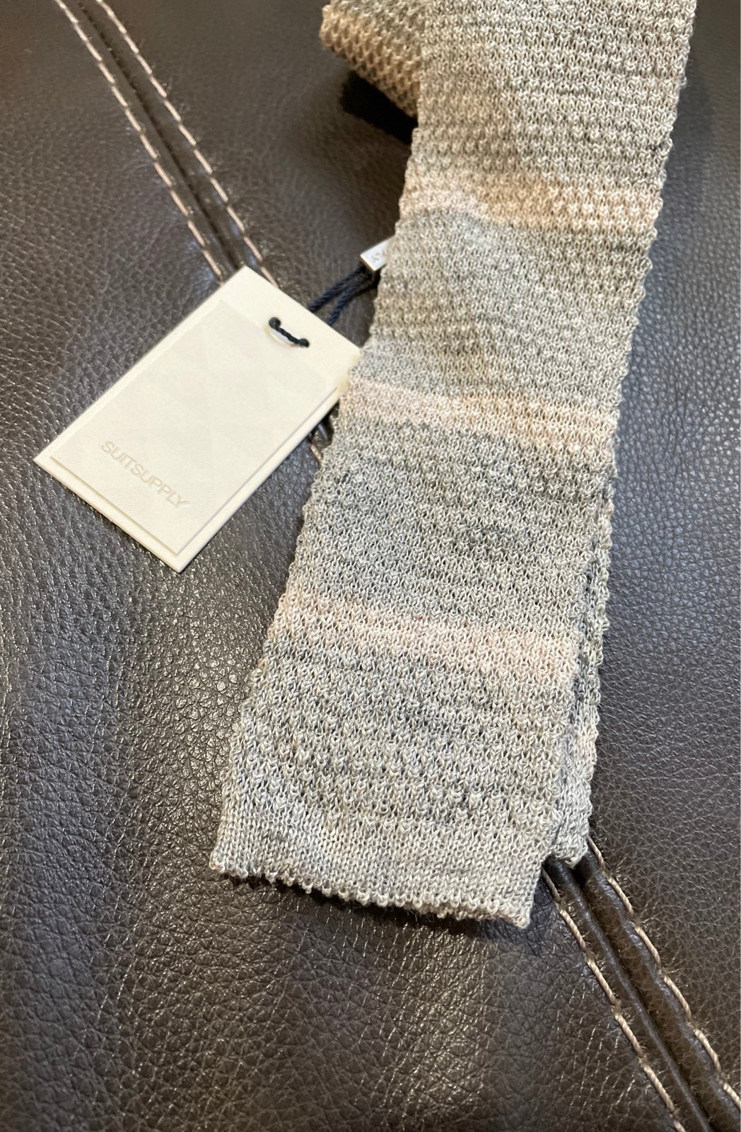 New with tags Grey stripe knitted slim skinny suitsupply tie