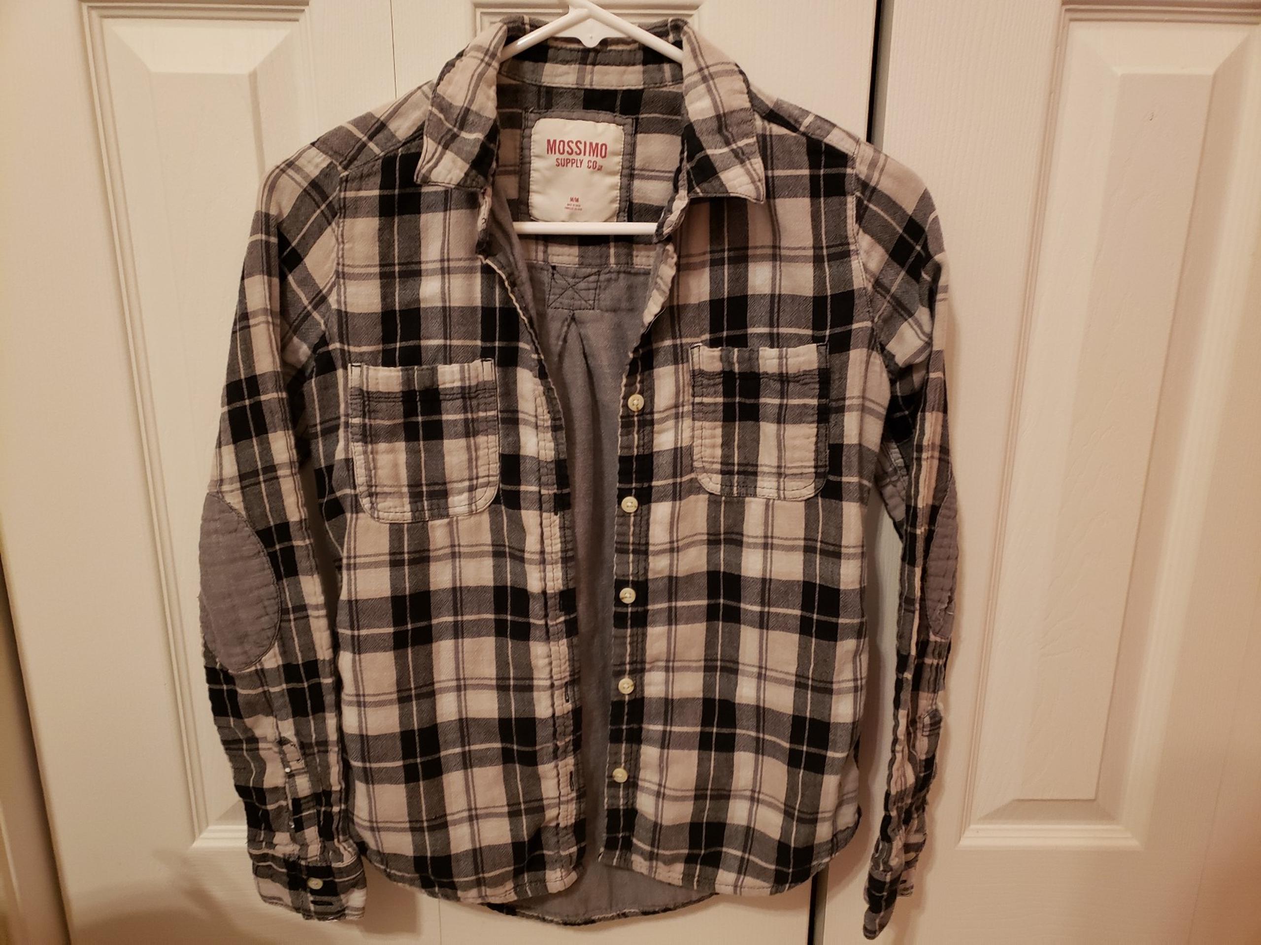 Black and grey plaid long-sleeve shirt