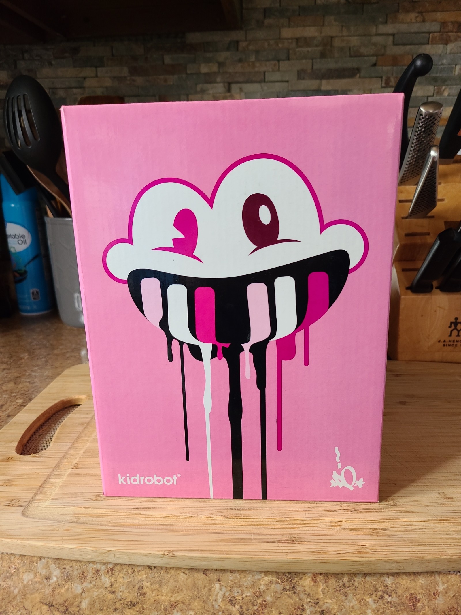 Tristan Eaton Pink Dunny Tag Team Pink Fatcap Set. Slight box wear