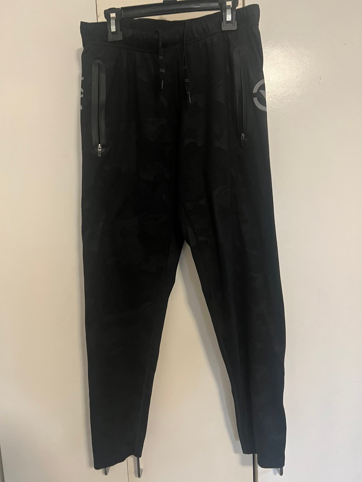 Virus INTL Black Camo Suit SIO21 Half Zip/AU15 KL1 Active Recovery Pants Size S