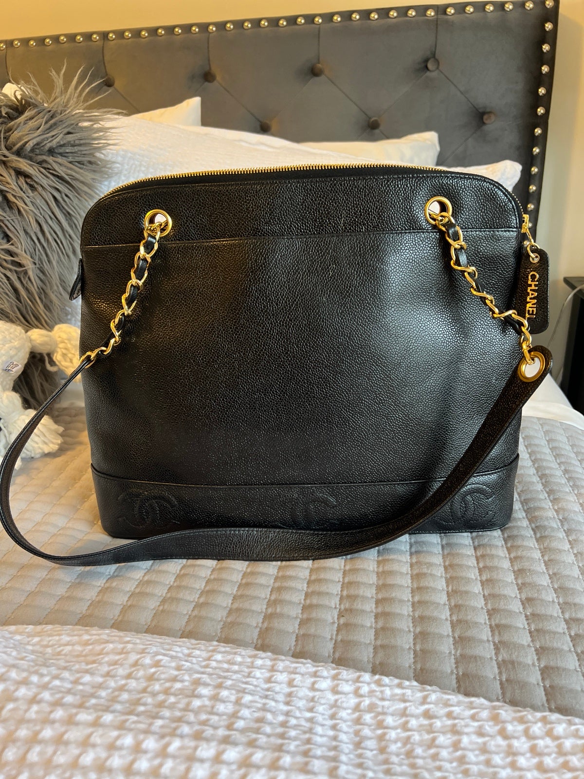 Chanel vintage CC logo chain tote