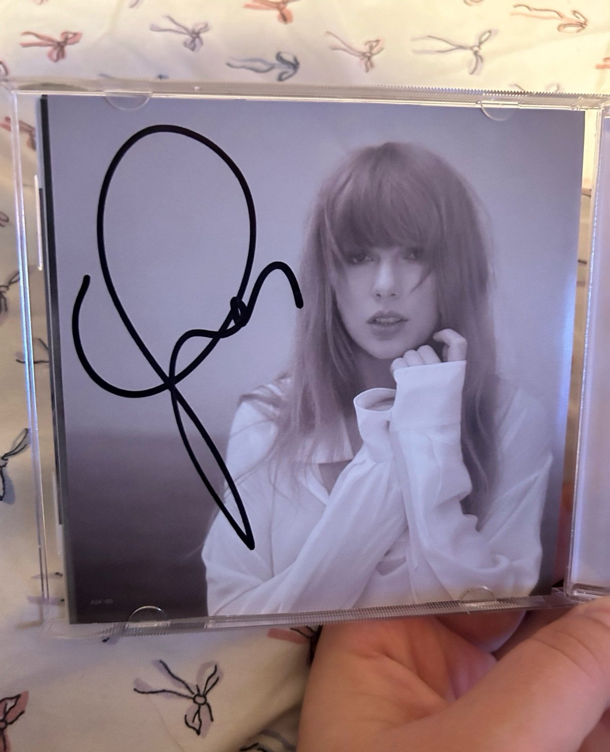 The Tortured Poets Department TTPD Taylor Swift SIGNED CD