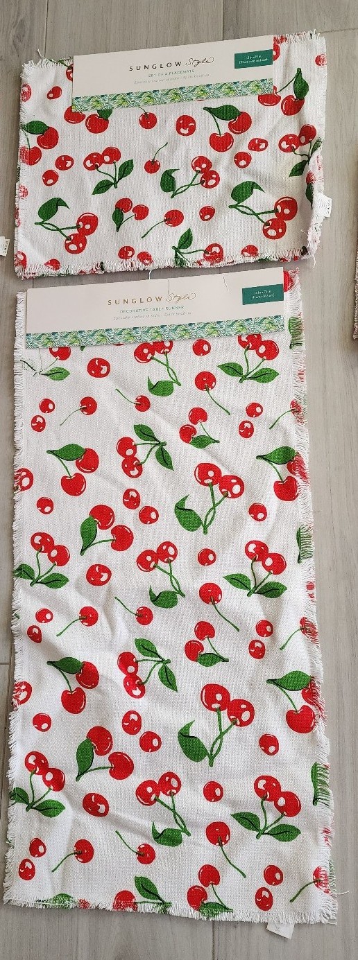 CHERRY TABLE RUNNER AND PLACEMATS