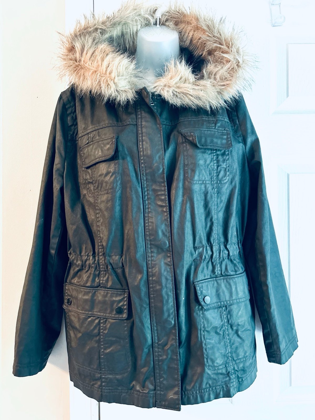 Caslon Waxed Cotton Jacket ~ Large