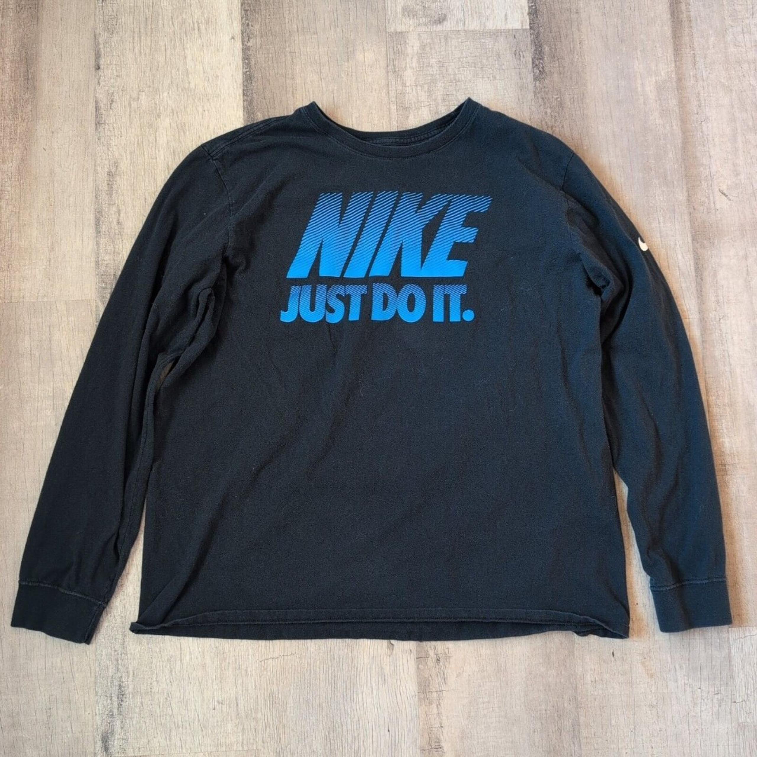 Nike Shirt Mens XL Black Long Sleeve Graphic Logo Sweatshirt Casual Adult