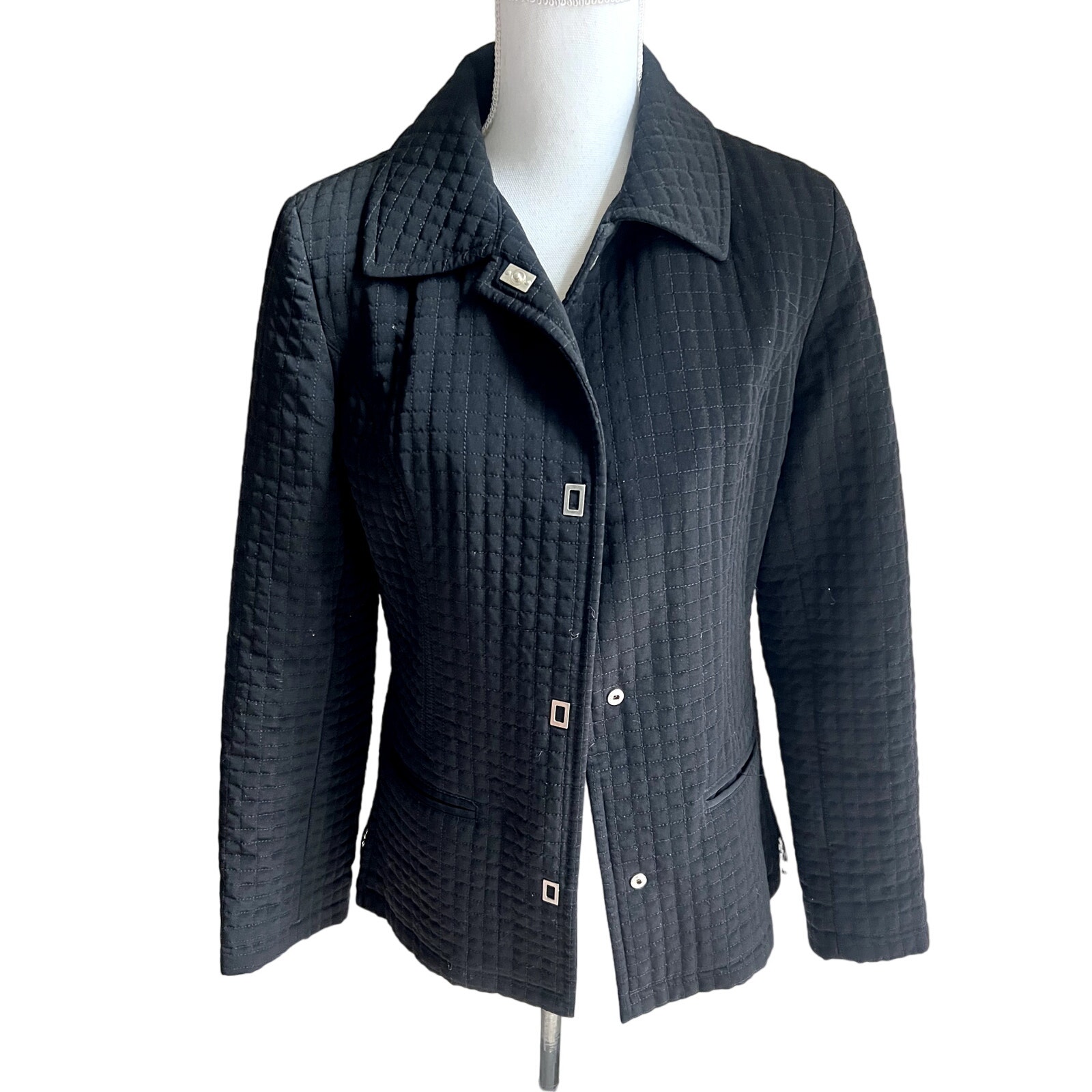Gallery black quilted jacket size Small