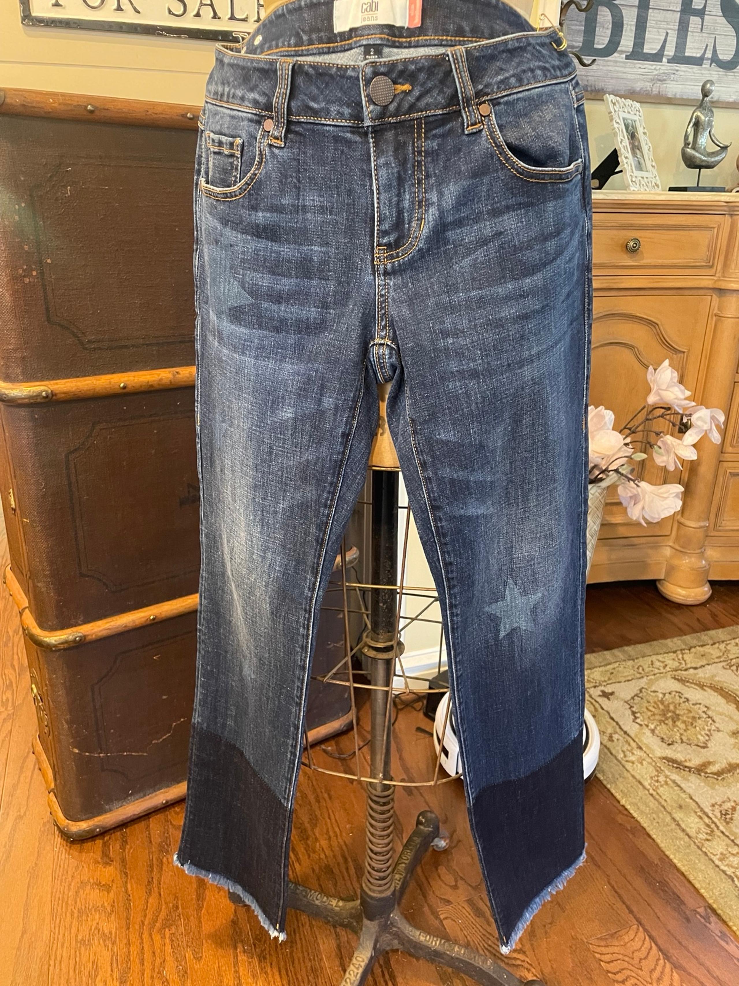 Cabi Star Slim Boyfriend Jeans Women’s Size 2 Frayed Hems Two-Tone Denim