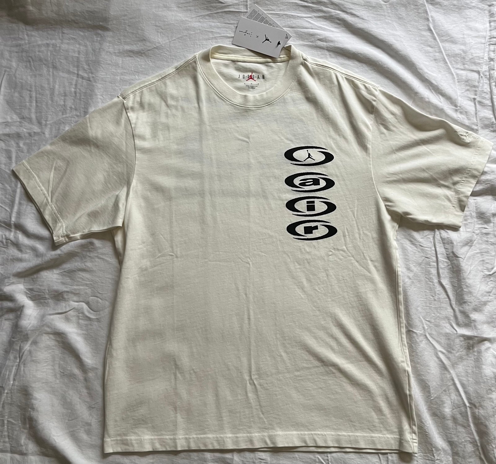 Jordan x Travis Scott Cactus Jack White Shirt Size Medium DZ5514-133