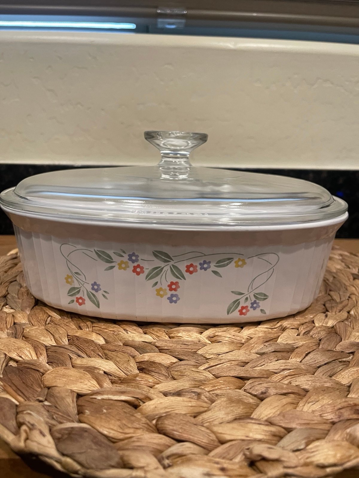 Corning ware English Meadow Pattern Casserole Dish 1.8