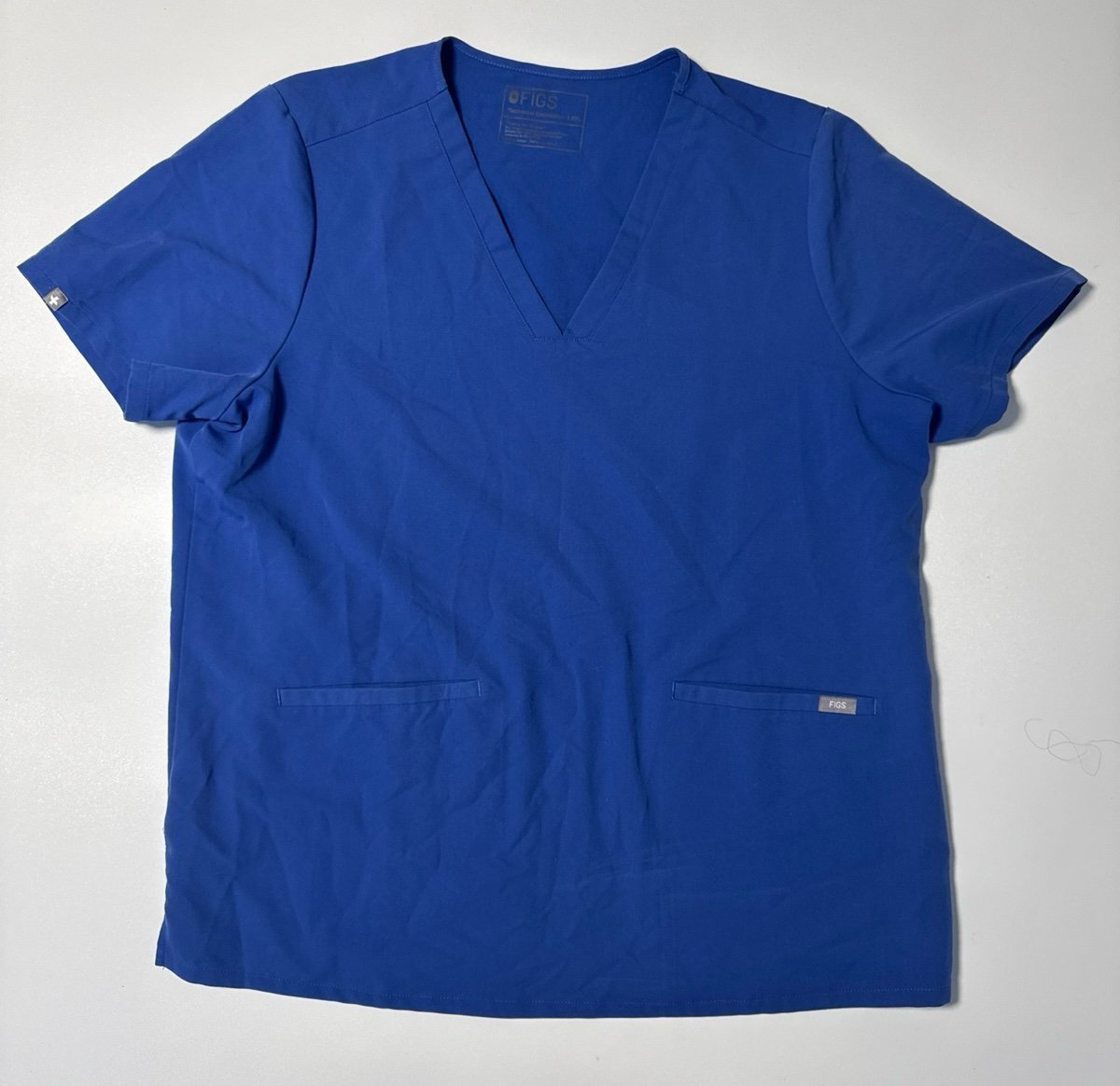 FIGS Casma Three Pocket Scrub Top