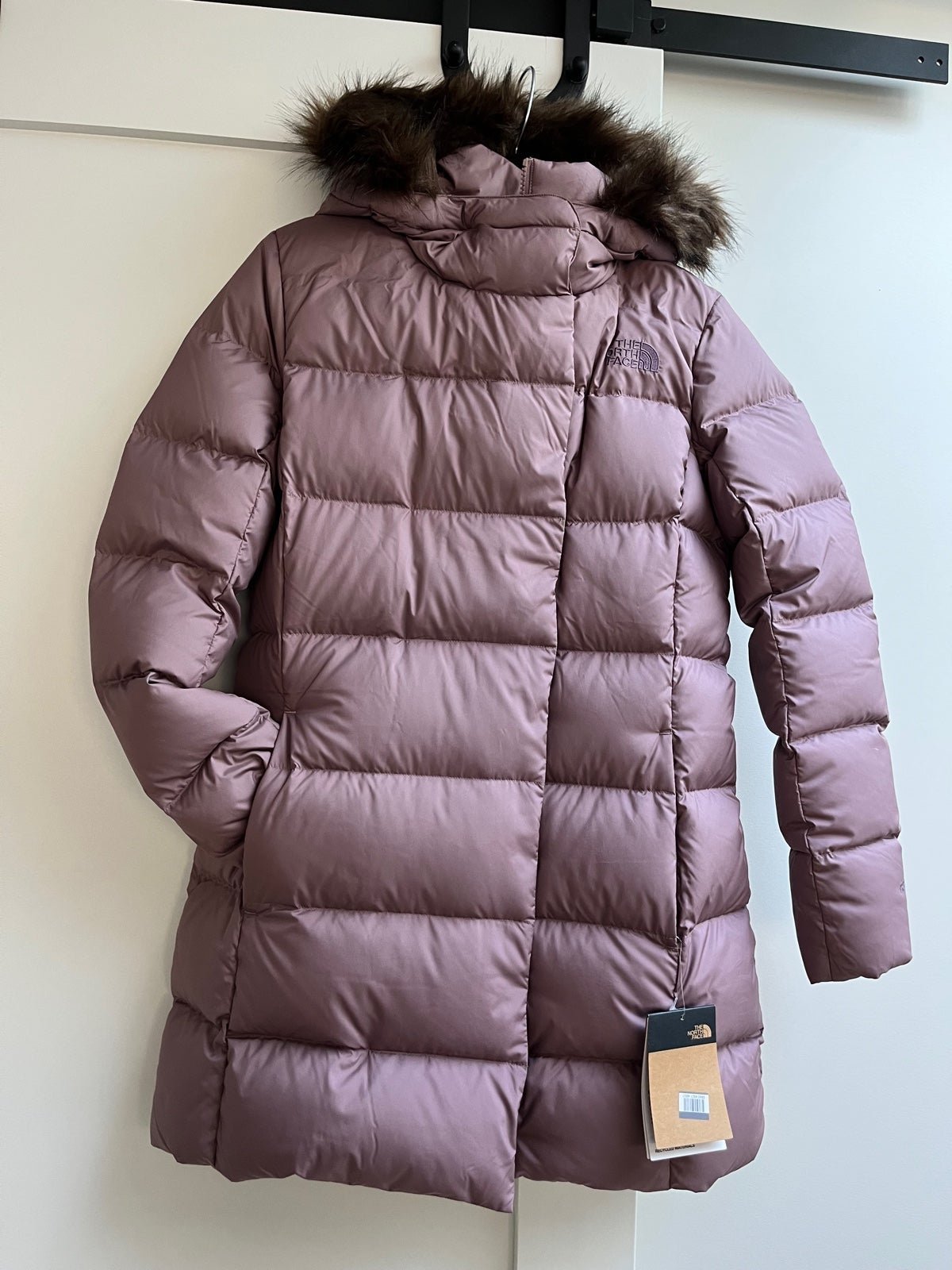 The North face dealio down Puffer Jacket, medium