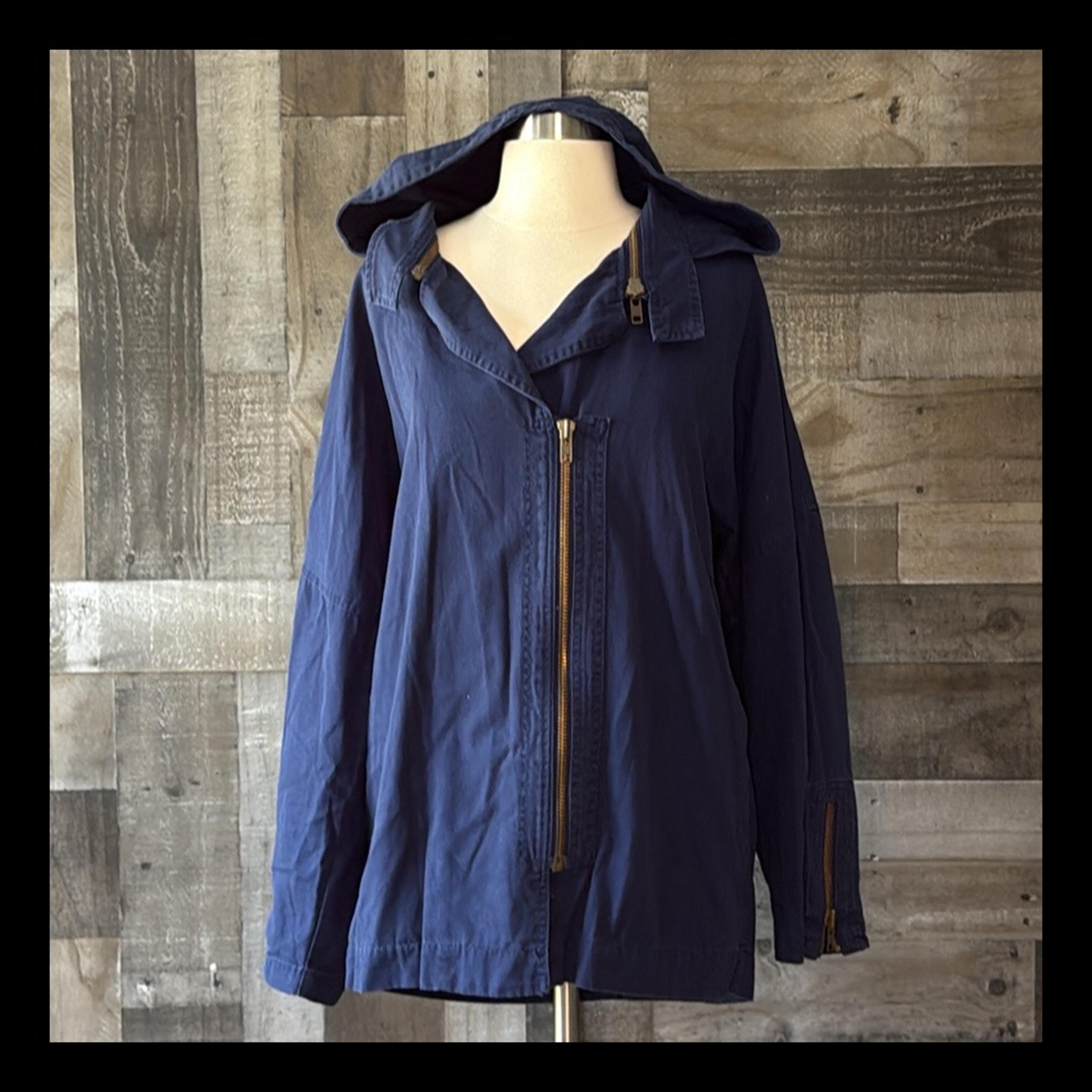 Nordstrom Leith asymmetrical navy jacket small sporty athleisure dark feminine