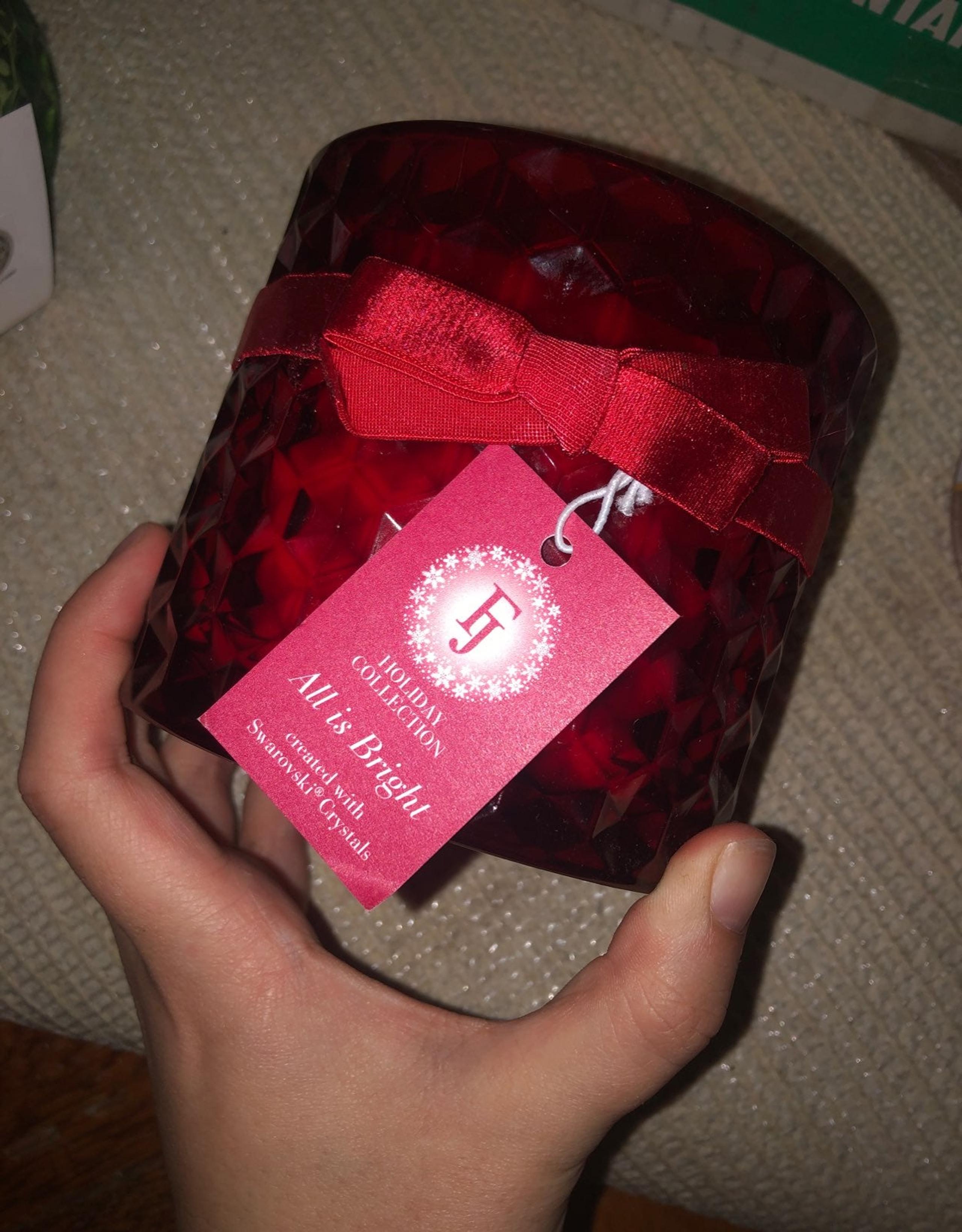 Fragrant Jewels Satin Candle