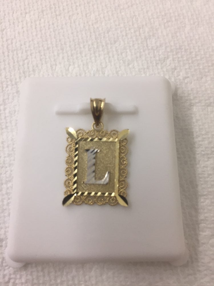 10k gold pendant