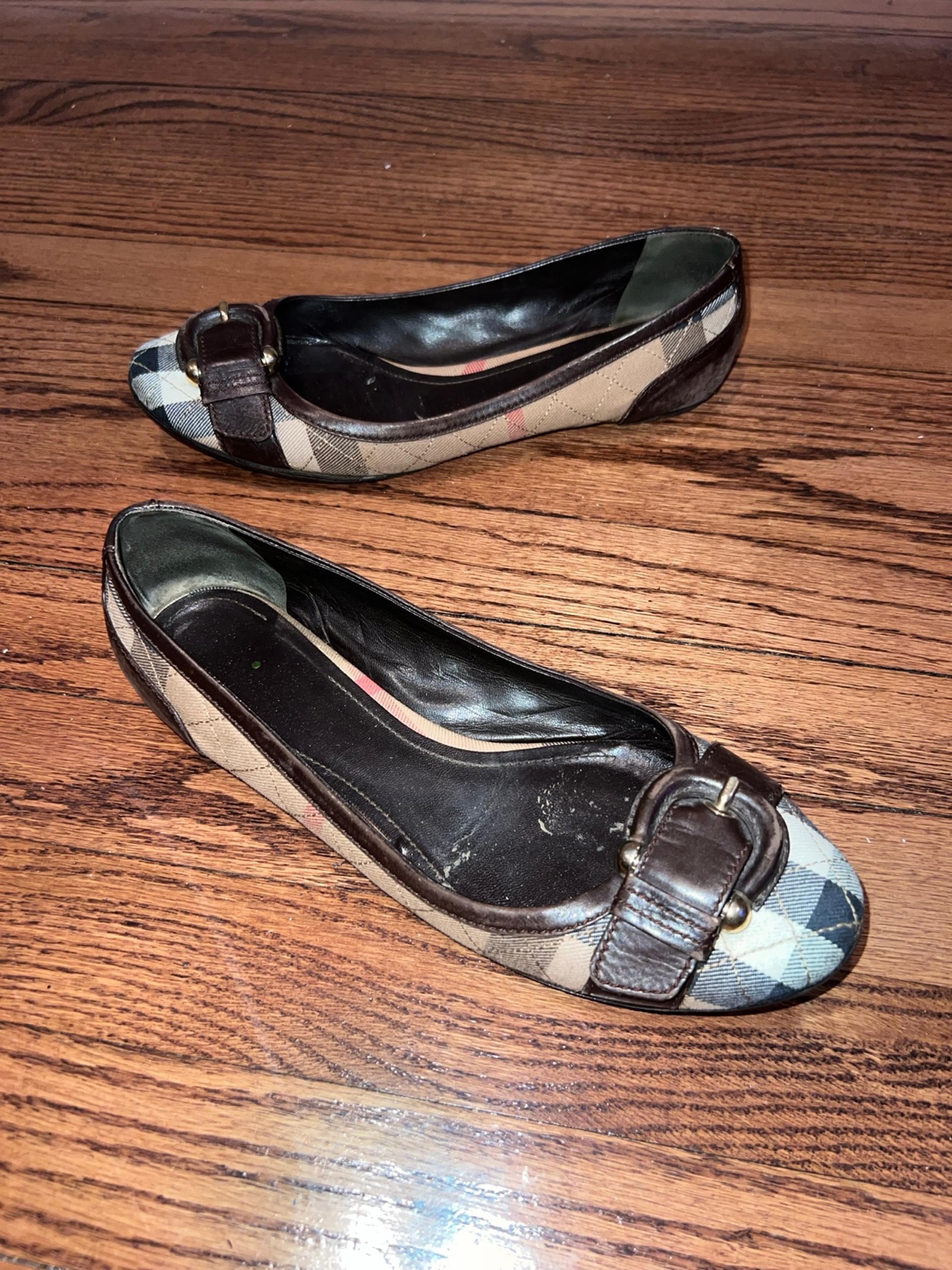 Classic Burberry nova check canvas ballet flat with leather embellishments 39.5