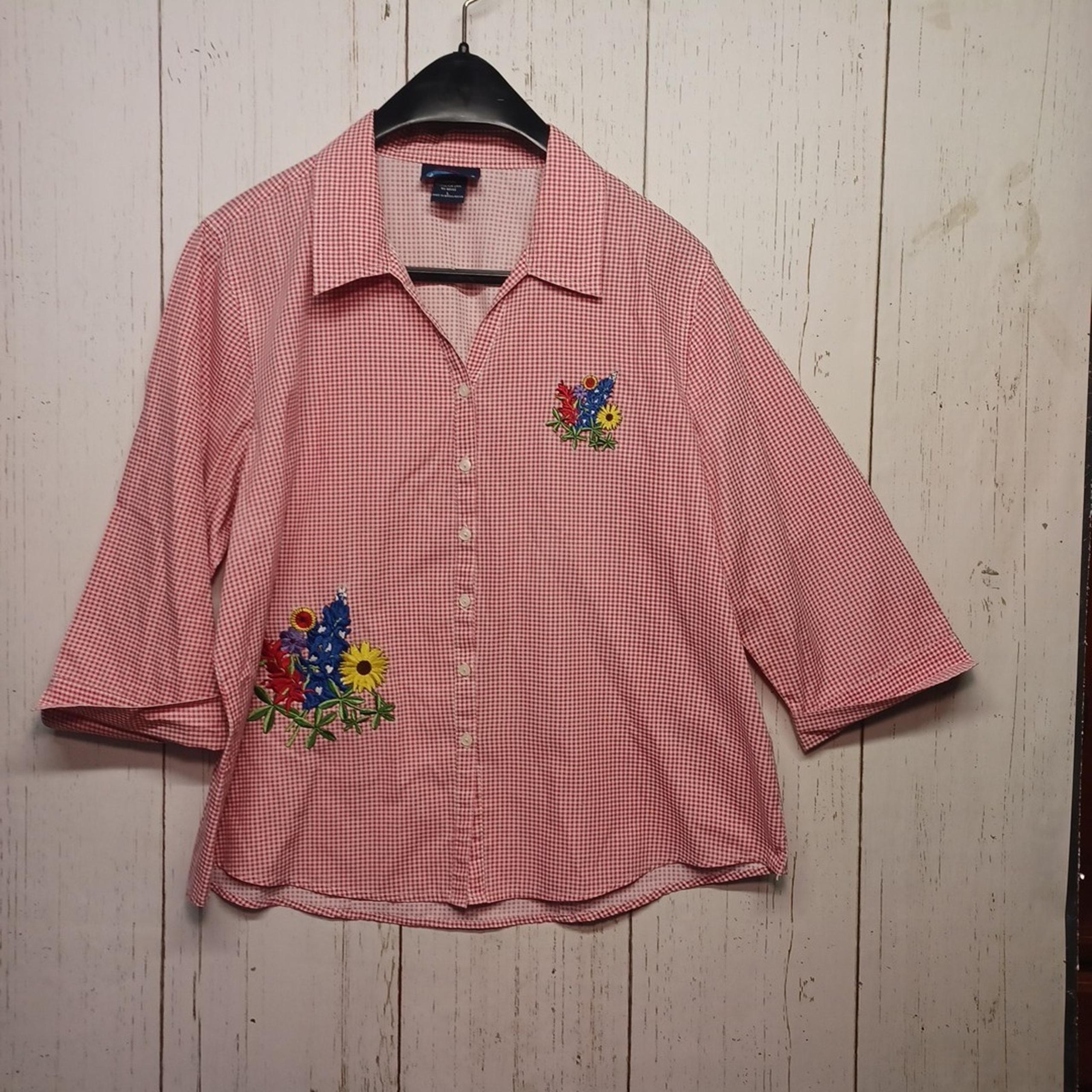 Las Olas women Blouse Size L button up shirt red floral embroidery gingham