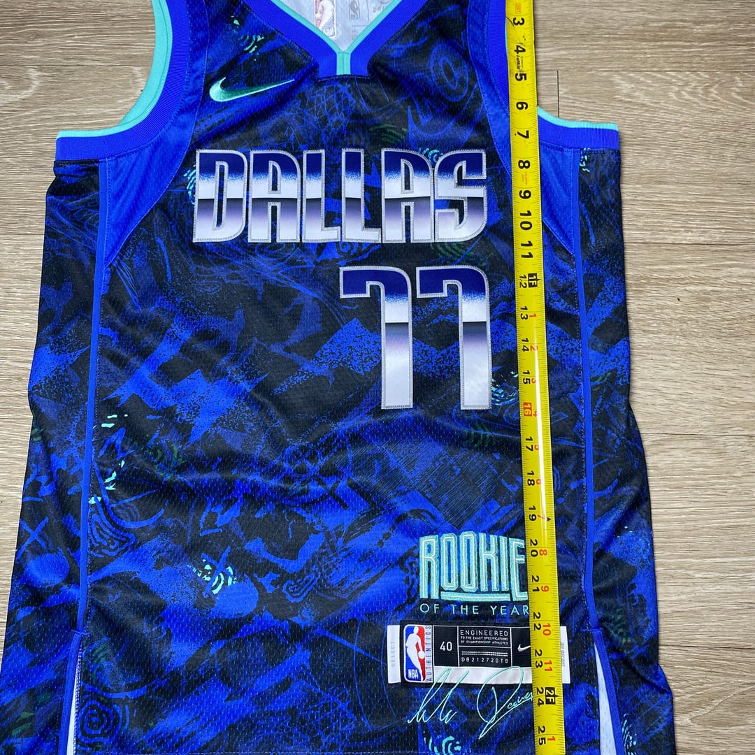 Authentic Nike Dallas Mavericks Luka Doncic Select Series Jersey Men Size SMALL