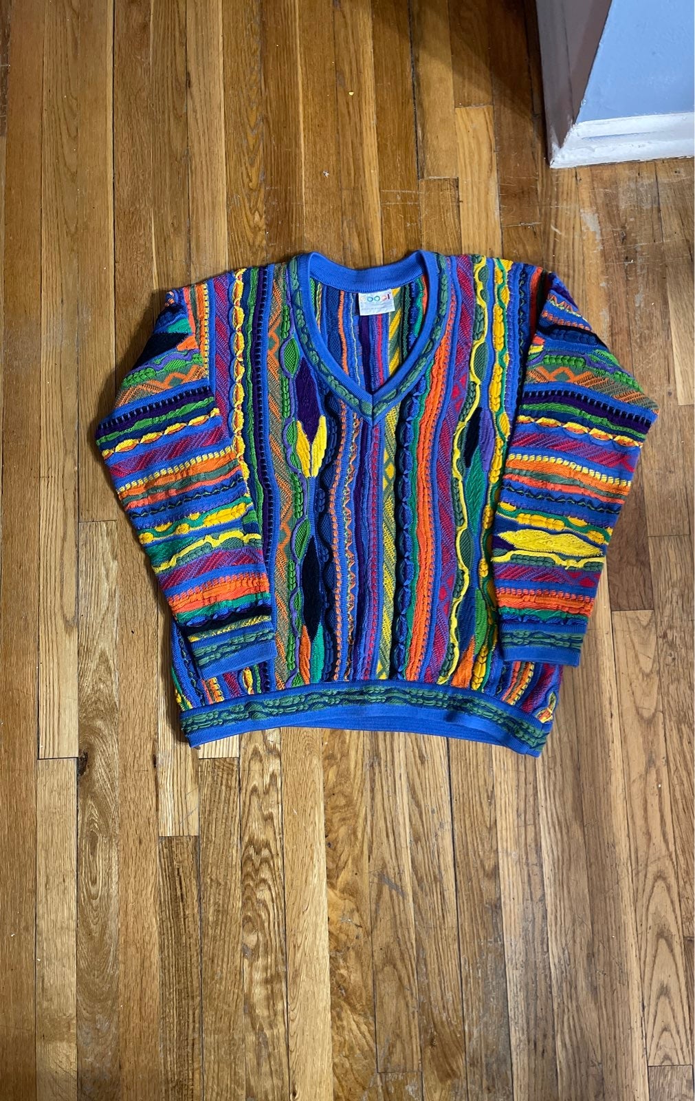 coogi ‼️‼️SOLD‼️‼️sweater