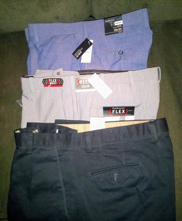 Bundle of 3 Slack VanHeusen Slim Fit VanHeusen Flex Dockers D4 Relaxed Fit 38x30