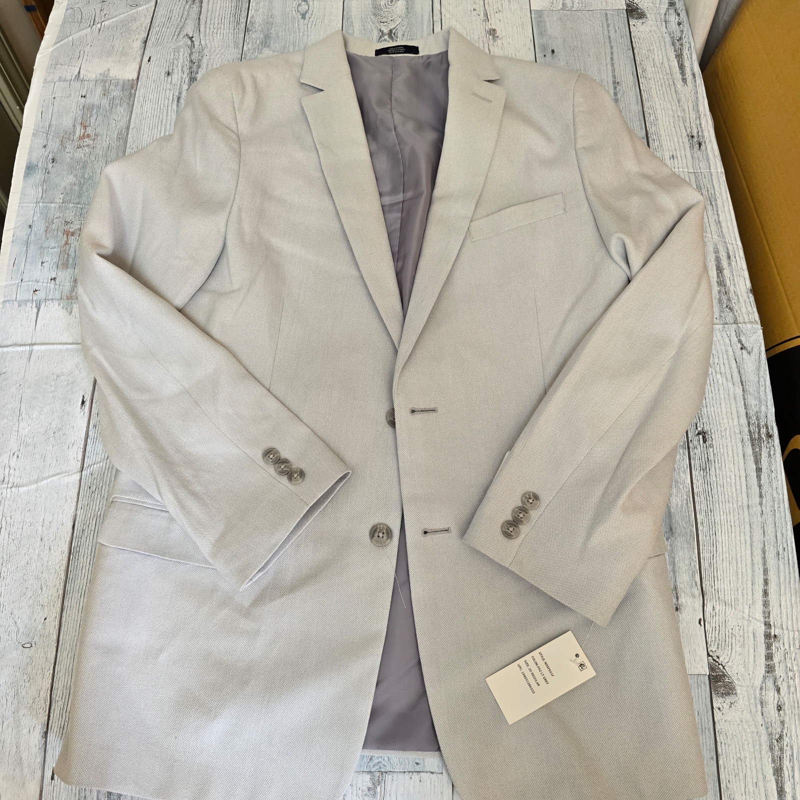 Nautica 2 pieces gray suite sa 18 NEW