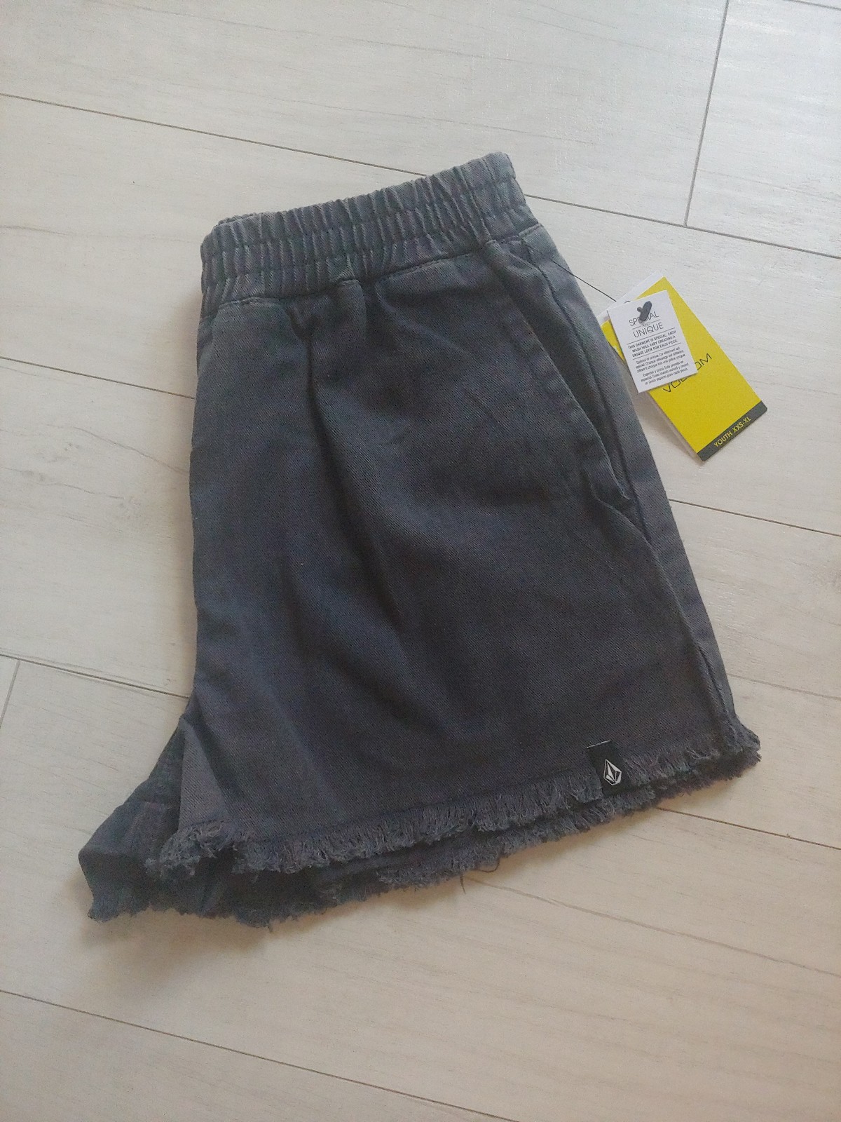 VOLCOM NEW Girls Strutin Stone Frayed Shorts
