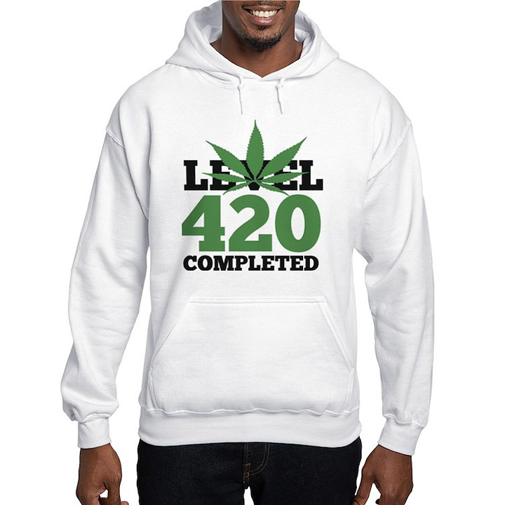 LEVEL 420 COMPLETED Men's Crewneck Men's Hooded Sweatshirt