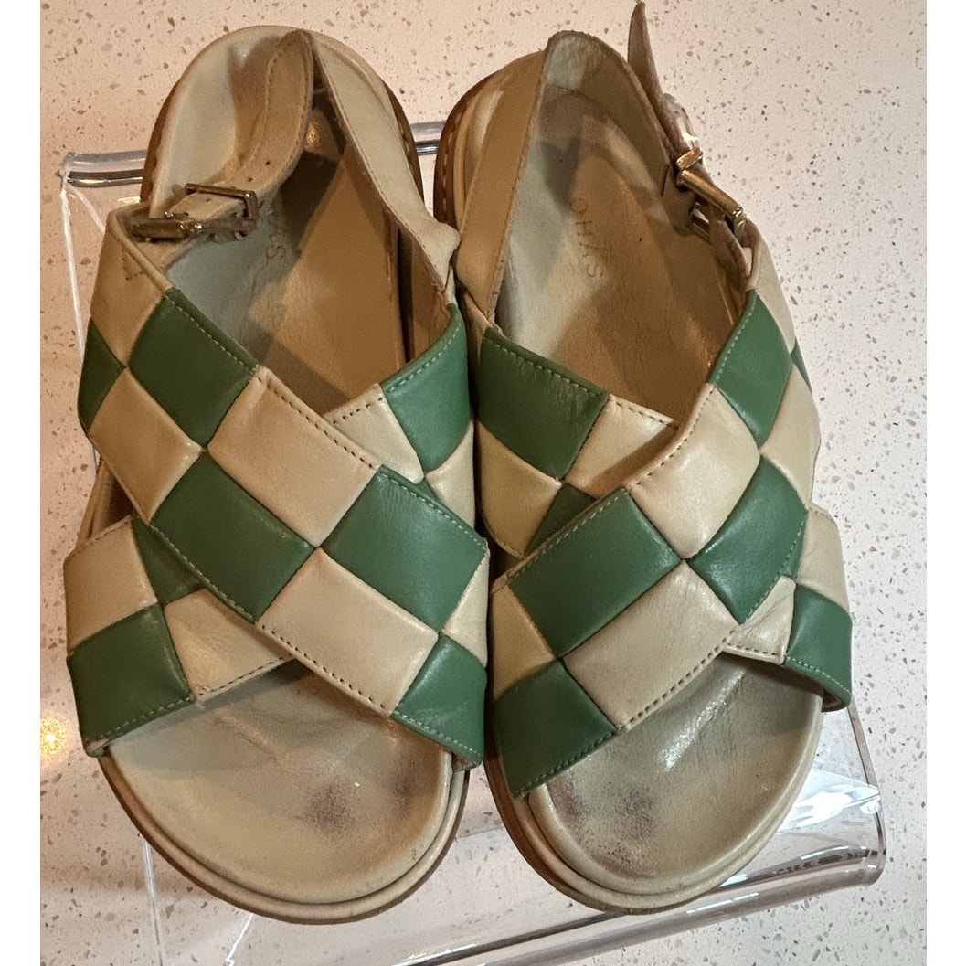 Alohas Green & White Sandals - Size 7.5 - Summer Ready!