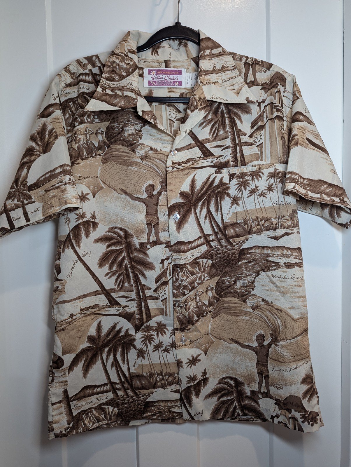 Waltah Clarke's vintage Hawaiian shirt 102