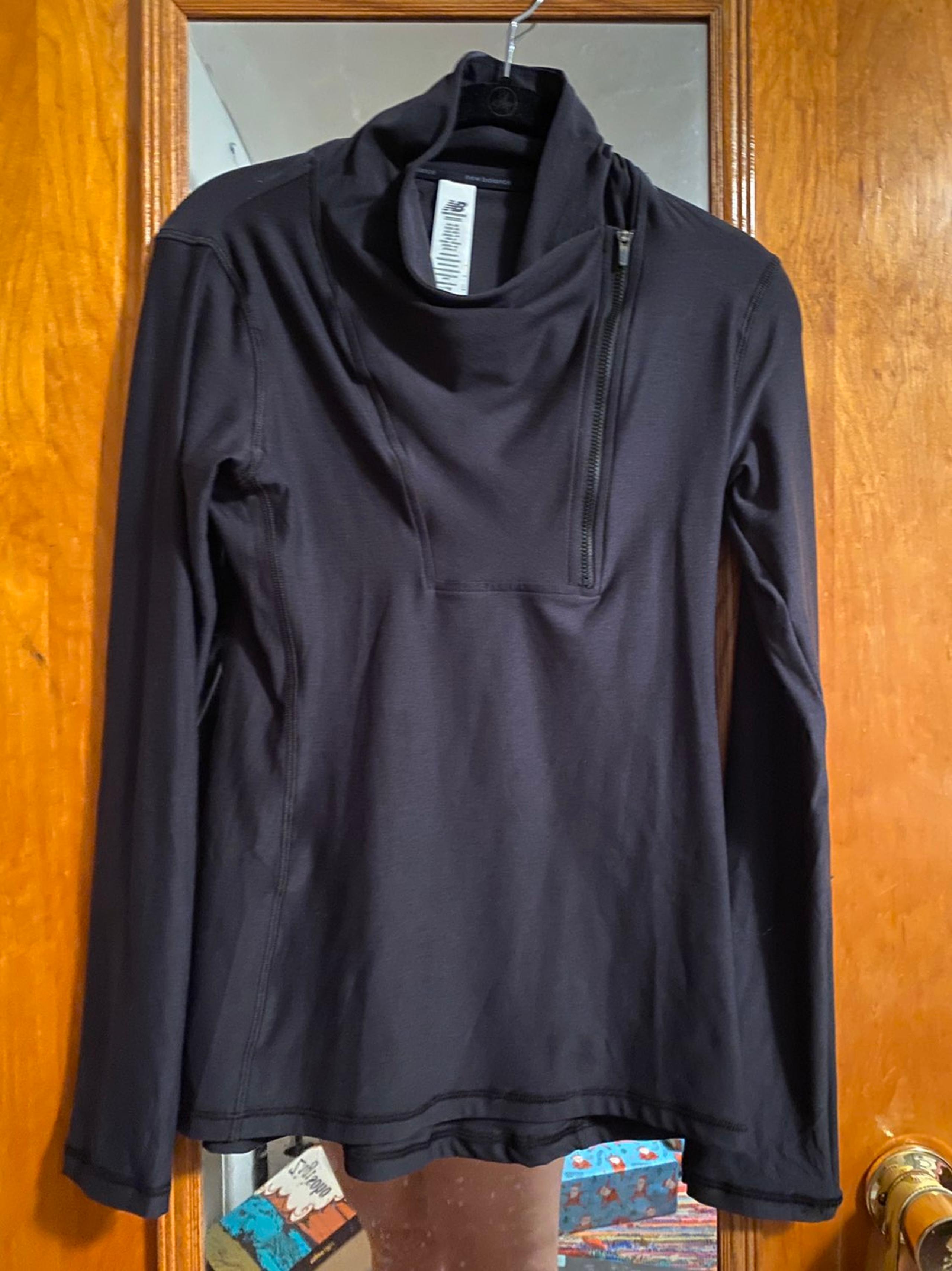 New balance workout long sleeve