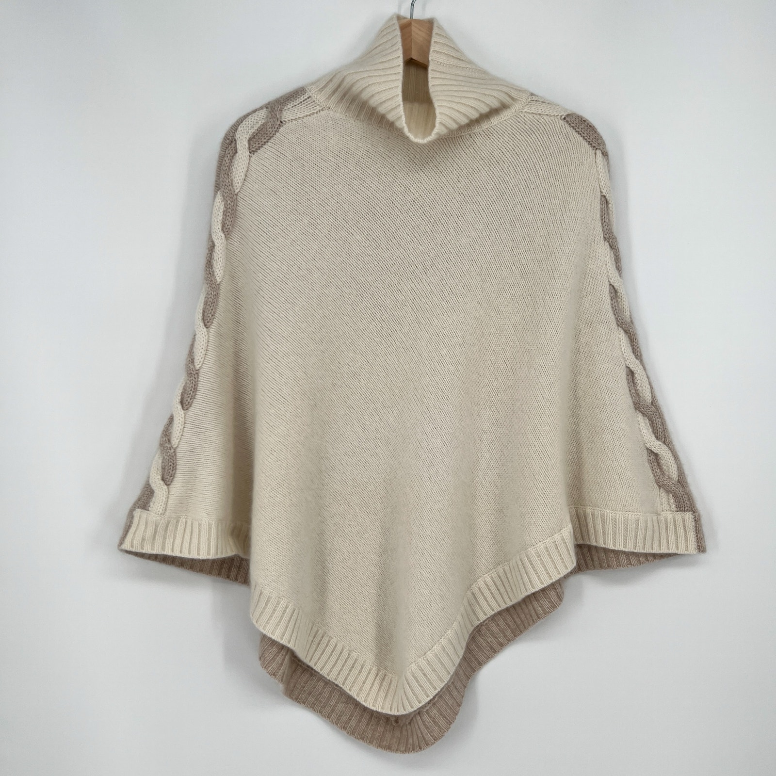 J. McLaughlin Kaya Poncho Cashmere Wool O/S Off White Tan Colorblock Cable Knit
