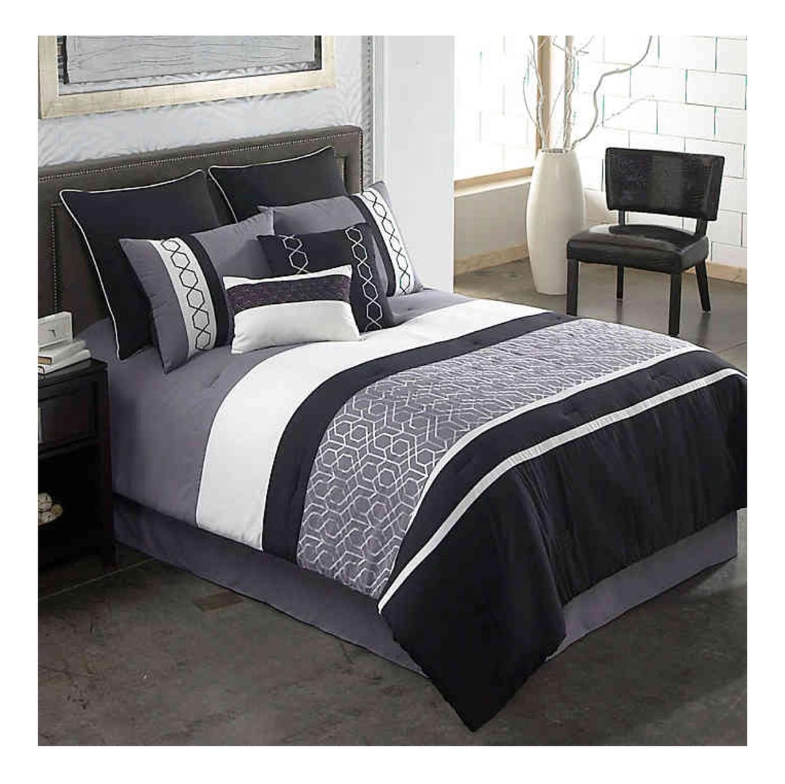 Covington 8 Pc COMFORTER SET Grey/Black