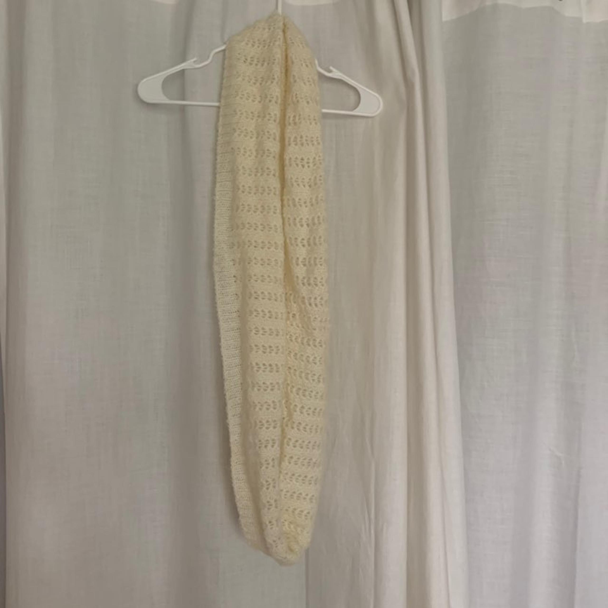 bp Acrylic Infinity Scarf