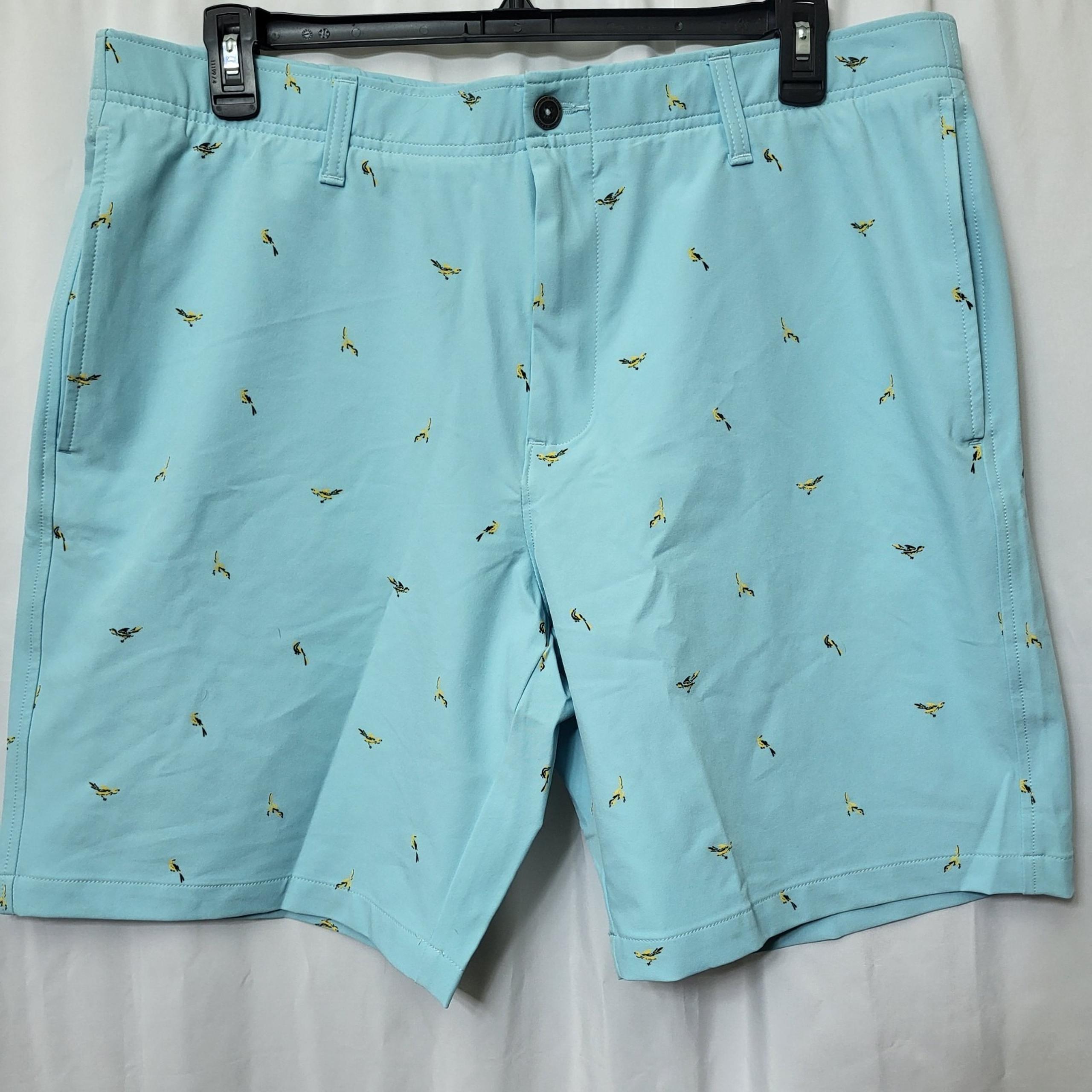 Under Armour UA Men Bird Printed Storm Golf Shorts Light Blue Stretch Size 40
