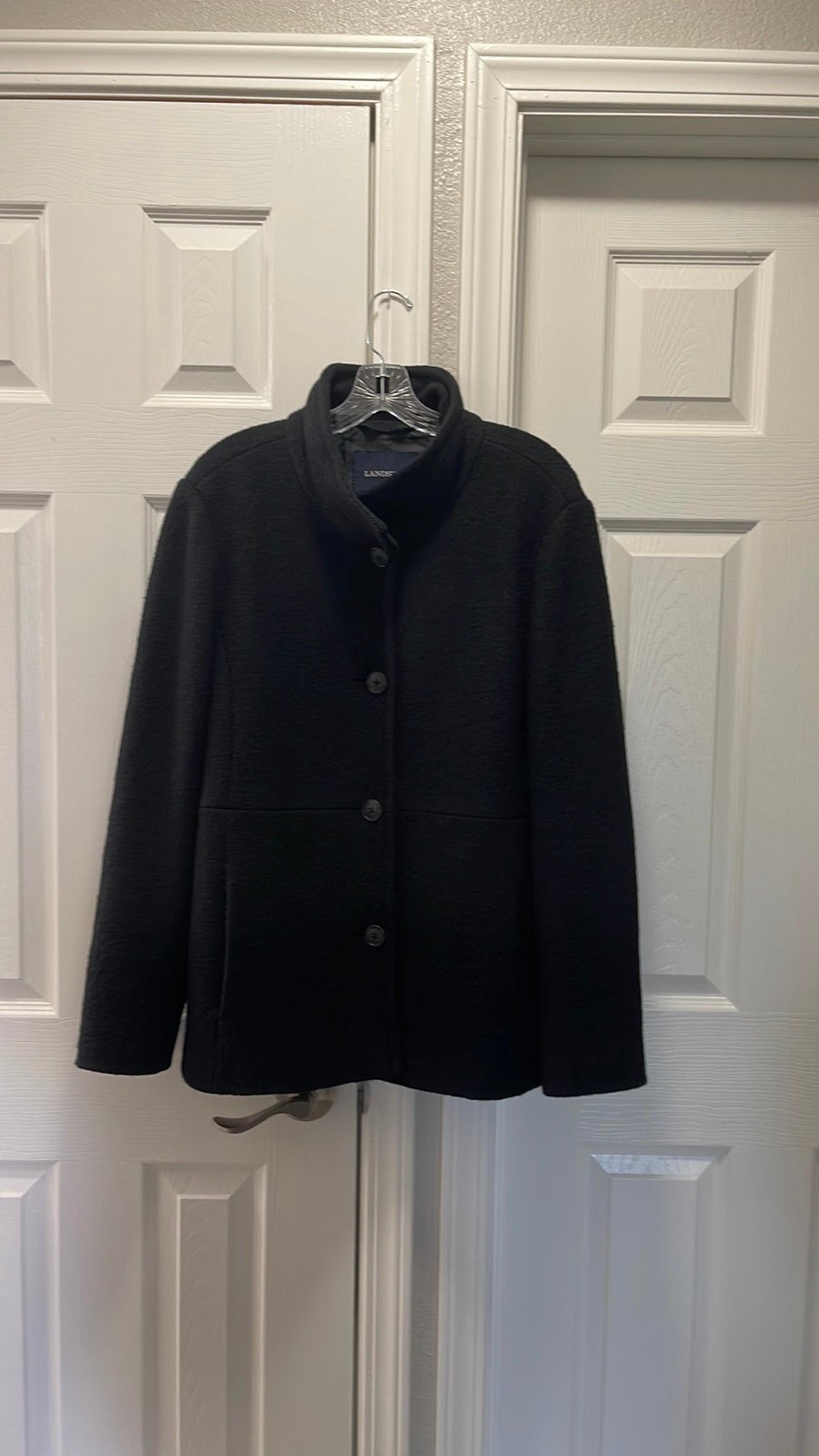 Women’s Winter Coat.  Smoke and pet free