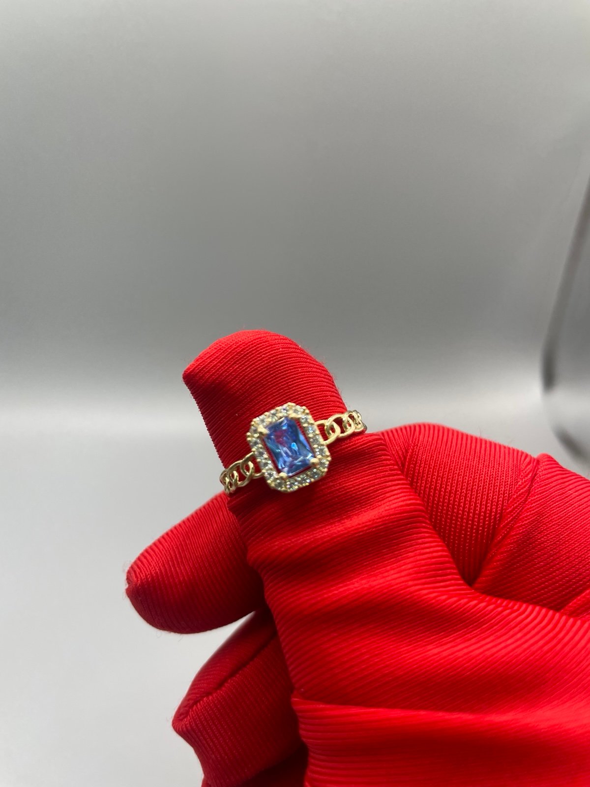10KT Gold Ring with CZ stones