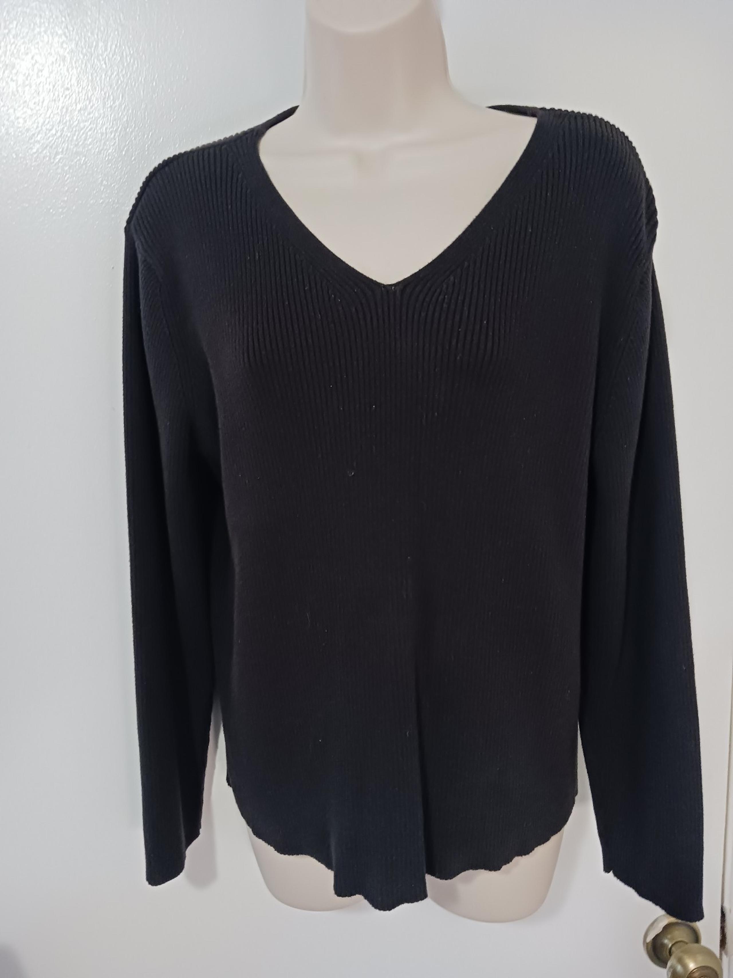 Women's Liz Claiborne Village sport long sleeve pullover the neck sweater