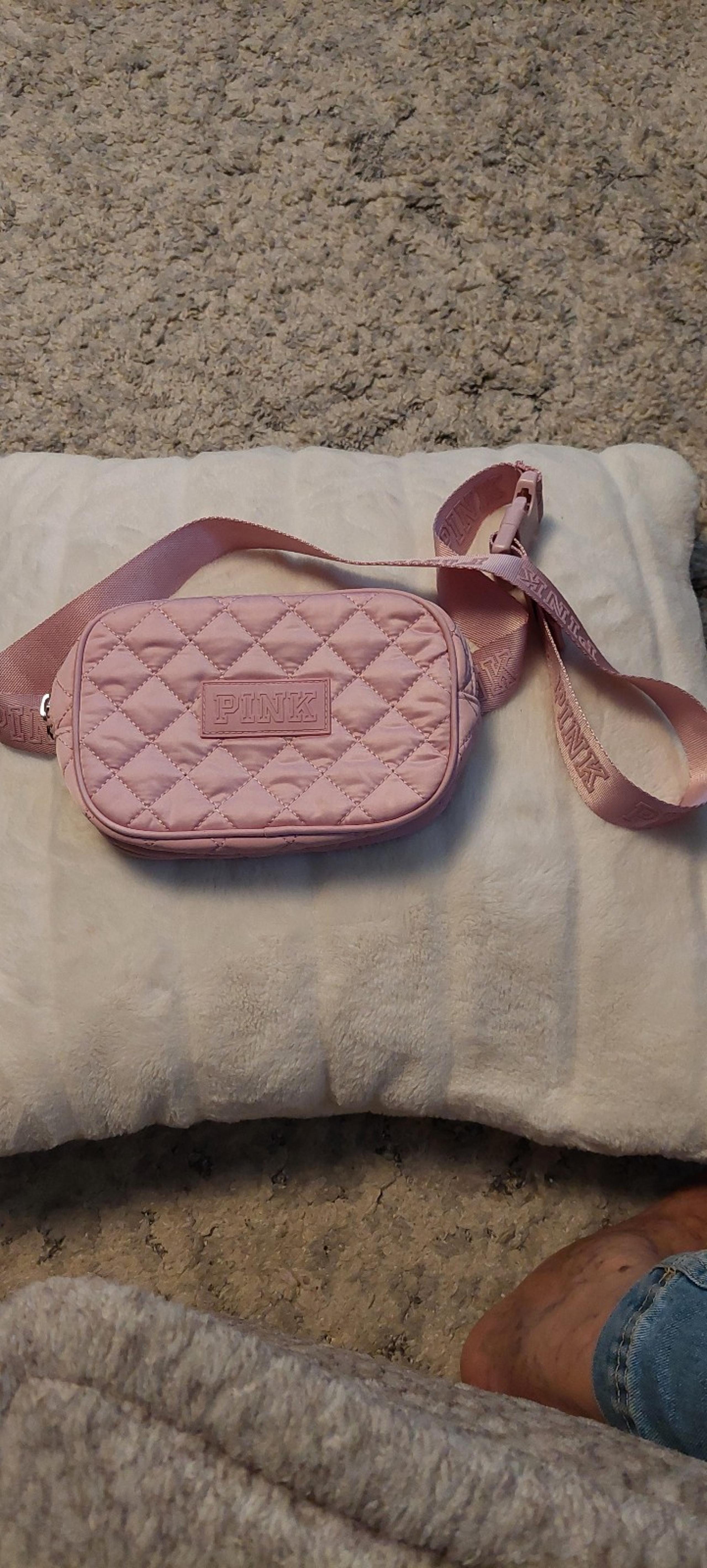 Victoria Secret Pink Logo Quilted Belt Bag Fanny Pack Waist Purse Pink.