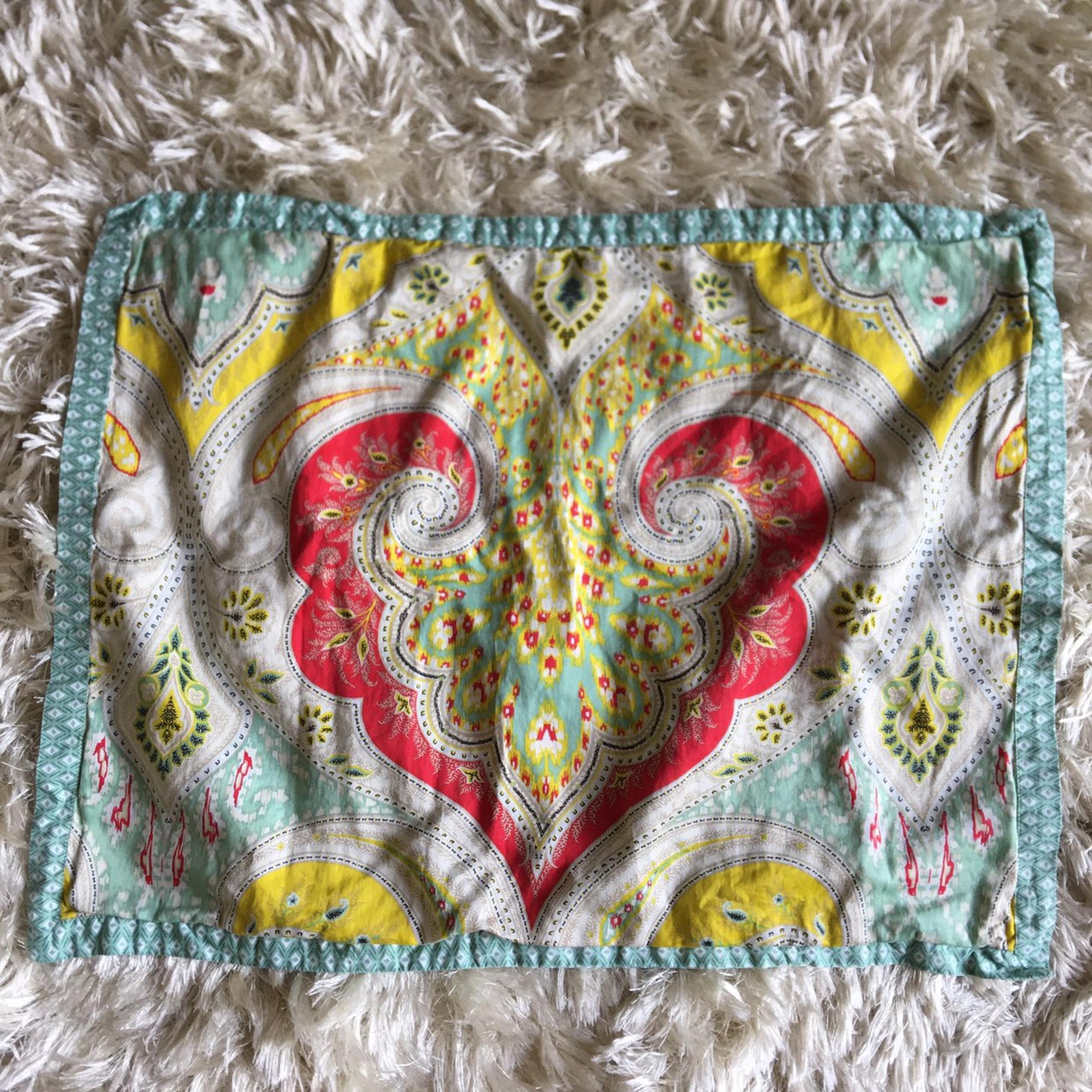 Echo standard sham