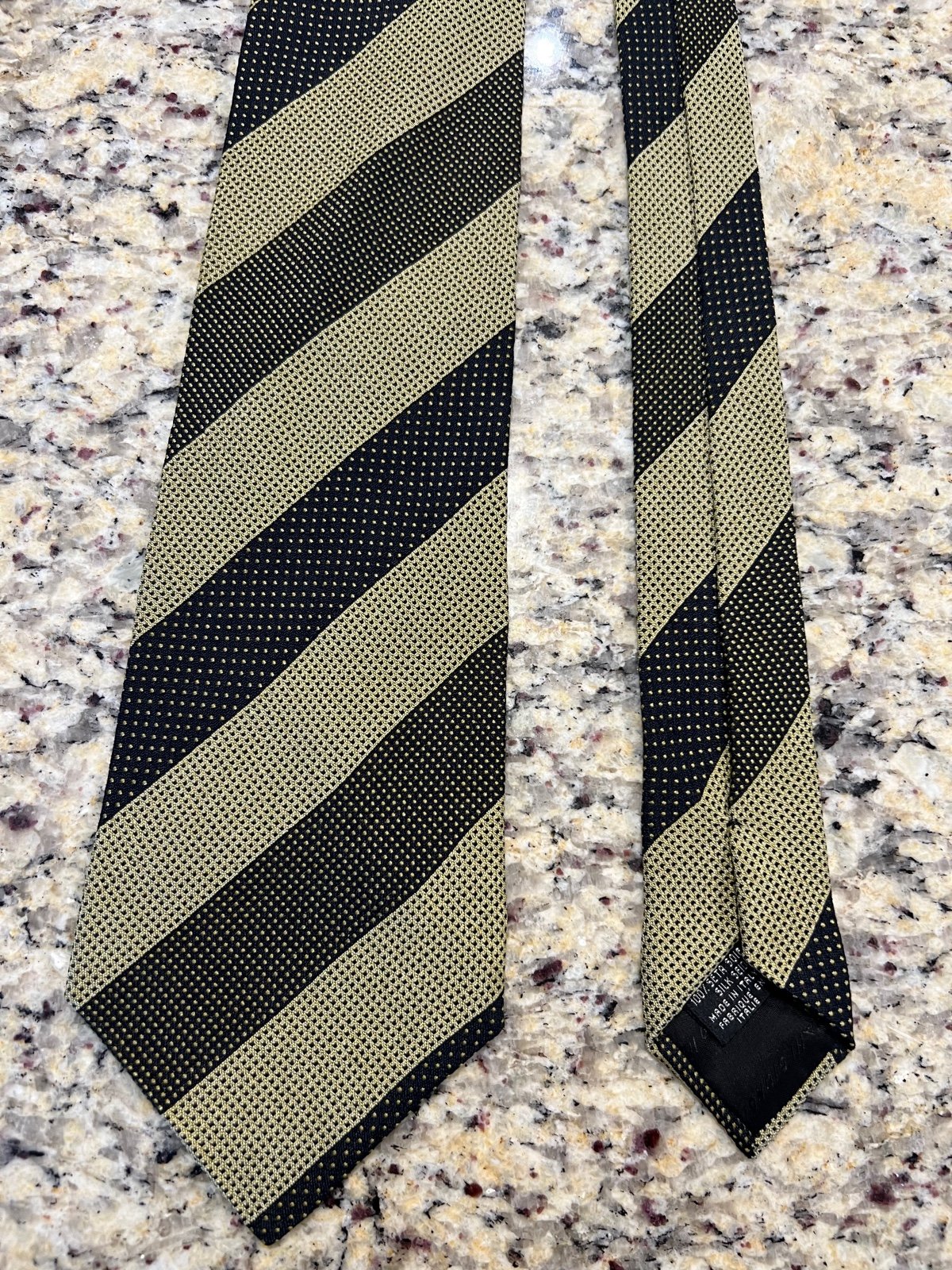 EUC 100% Silk Giorgio Armani Tie