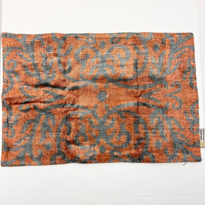 CaliComfy Canvello Handmade Luxury Silk Velvet Ikat Pillow Cover & Insert