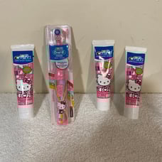 Oral B Hello Kitty Power Brush Toothbrush & Crest Hello Kitty toothpaste
