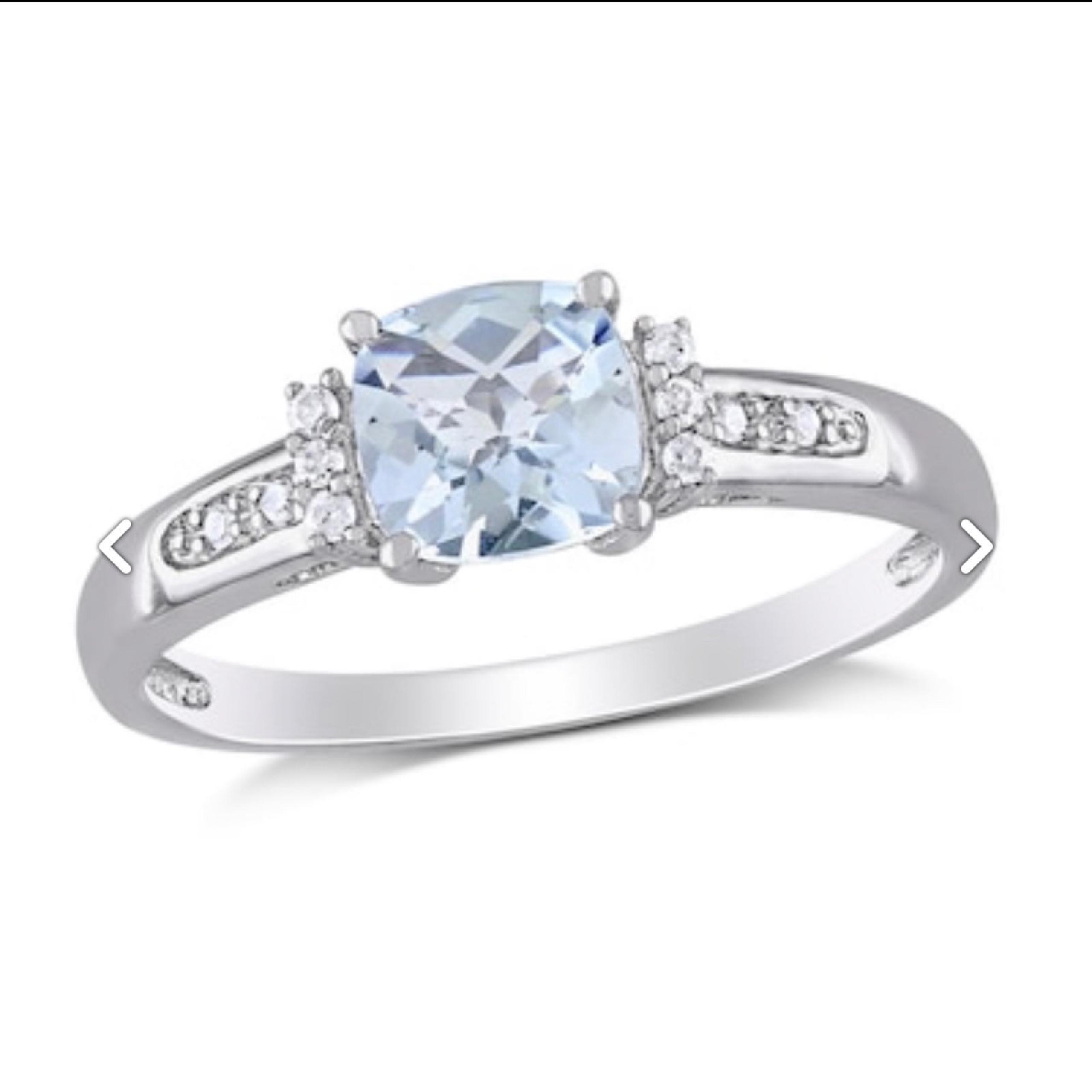 engagement diamond ring