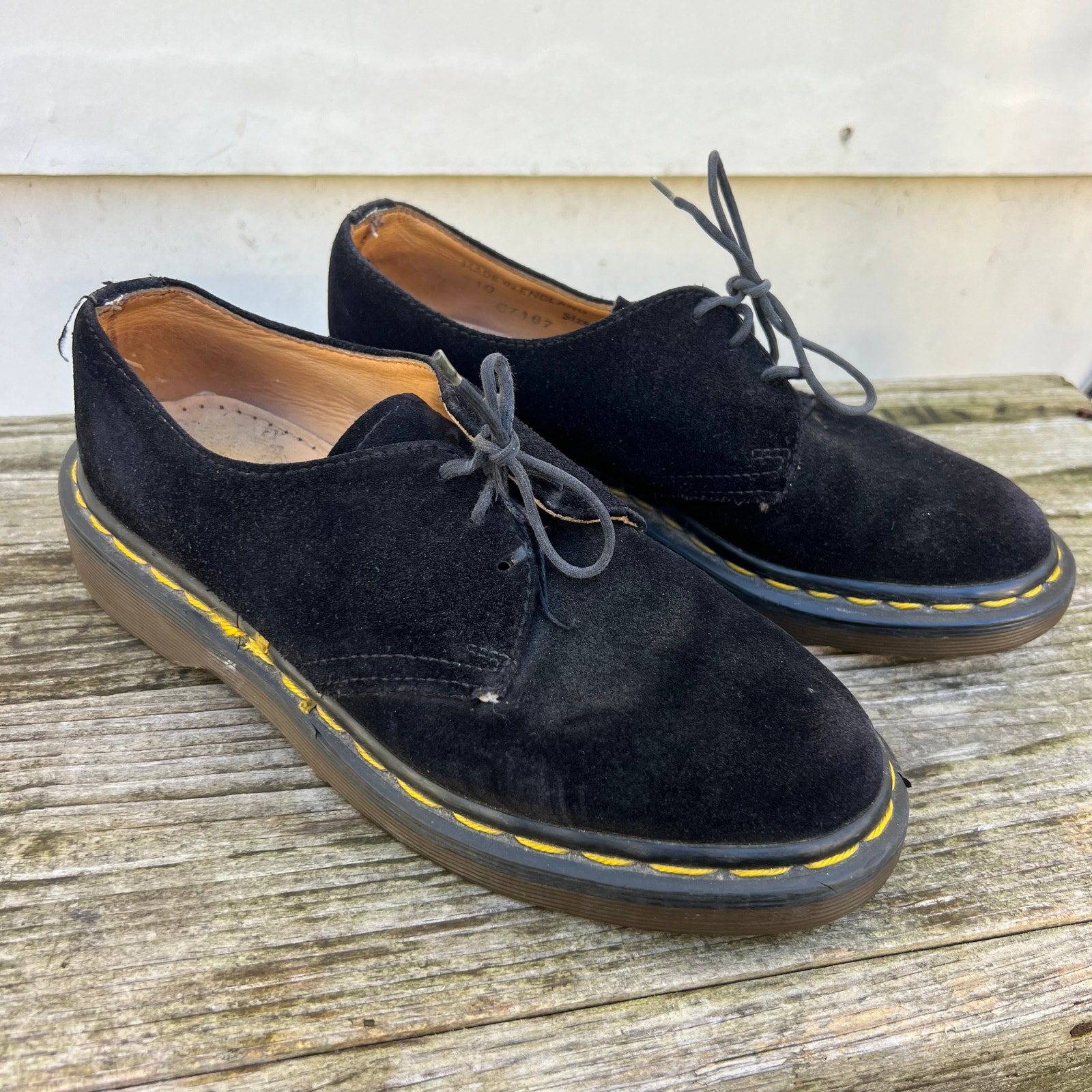 Vintage 90s Dr Martens Black Velvet 3 eyelet chunky oxfords Made in England USW5