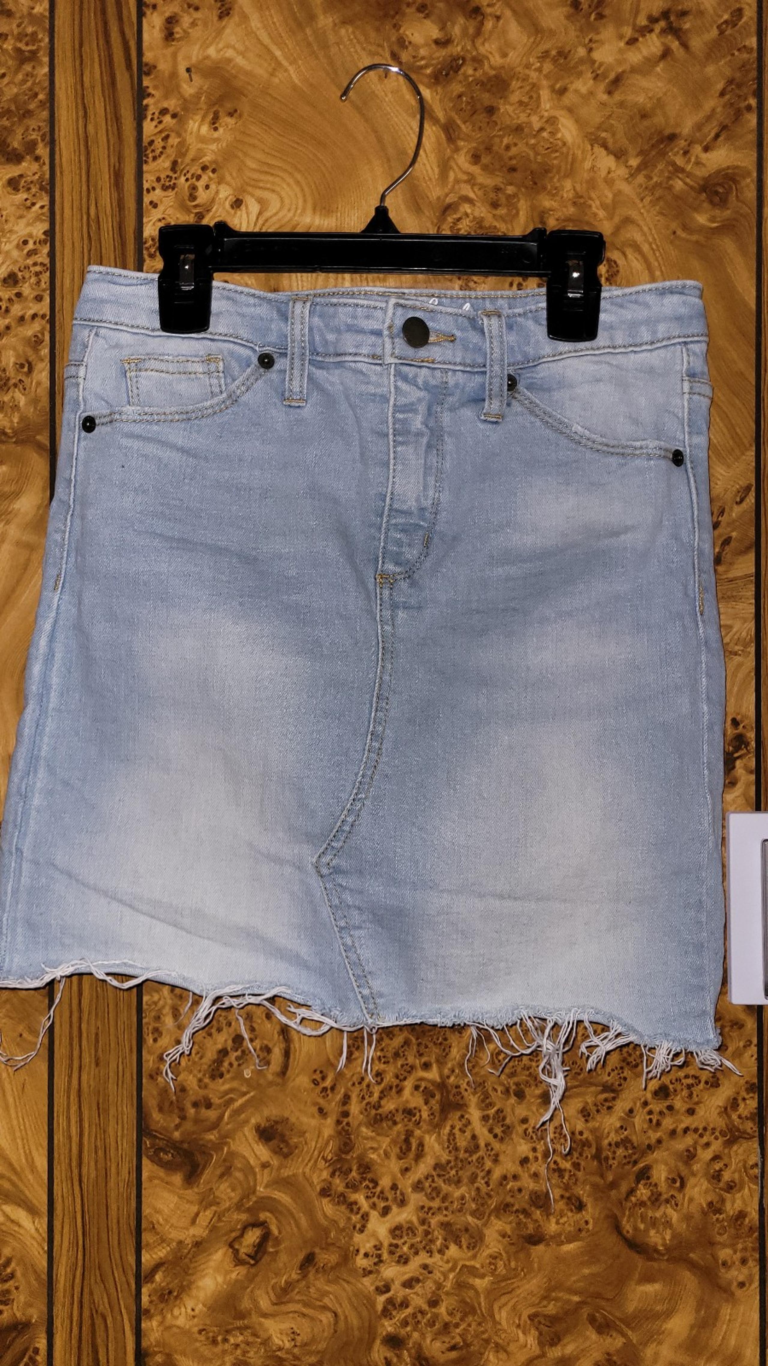 UNIVERSAL THREADS womens denim mini skirt 5 pockts distressd pre-wash blue S