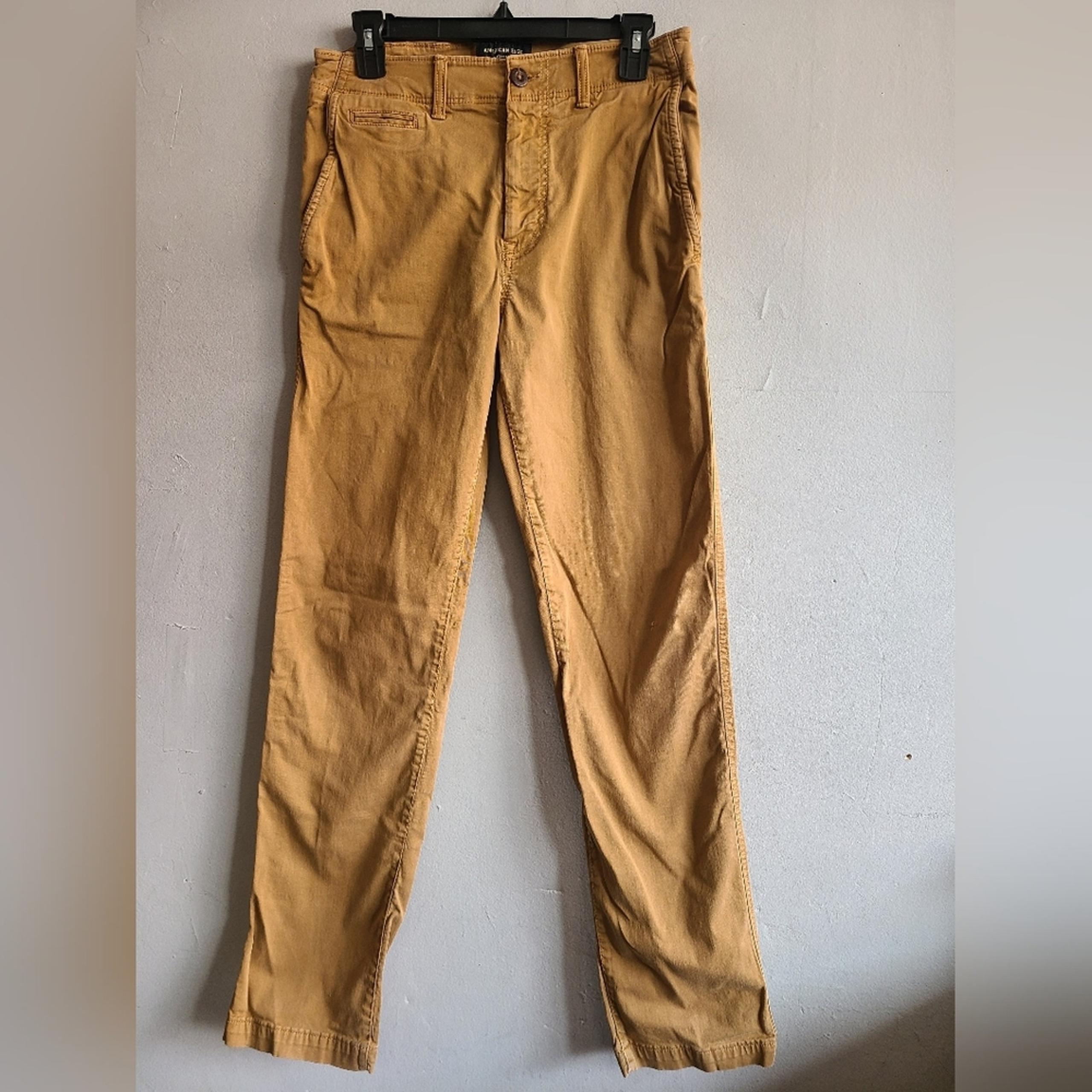 Men's 31" x 34" American Eagle khaki tan chino pants original straight leg flex