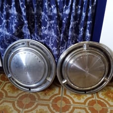 2-15 Oldsmobile hubcaps