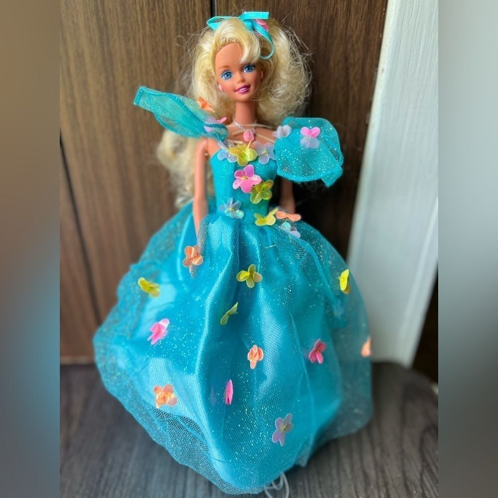 Songbird Barbie Vintage