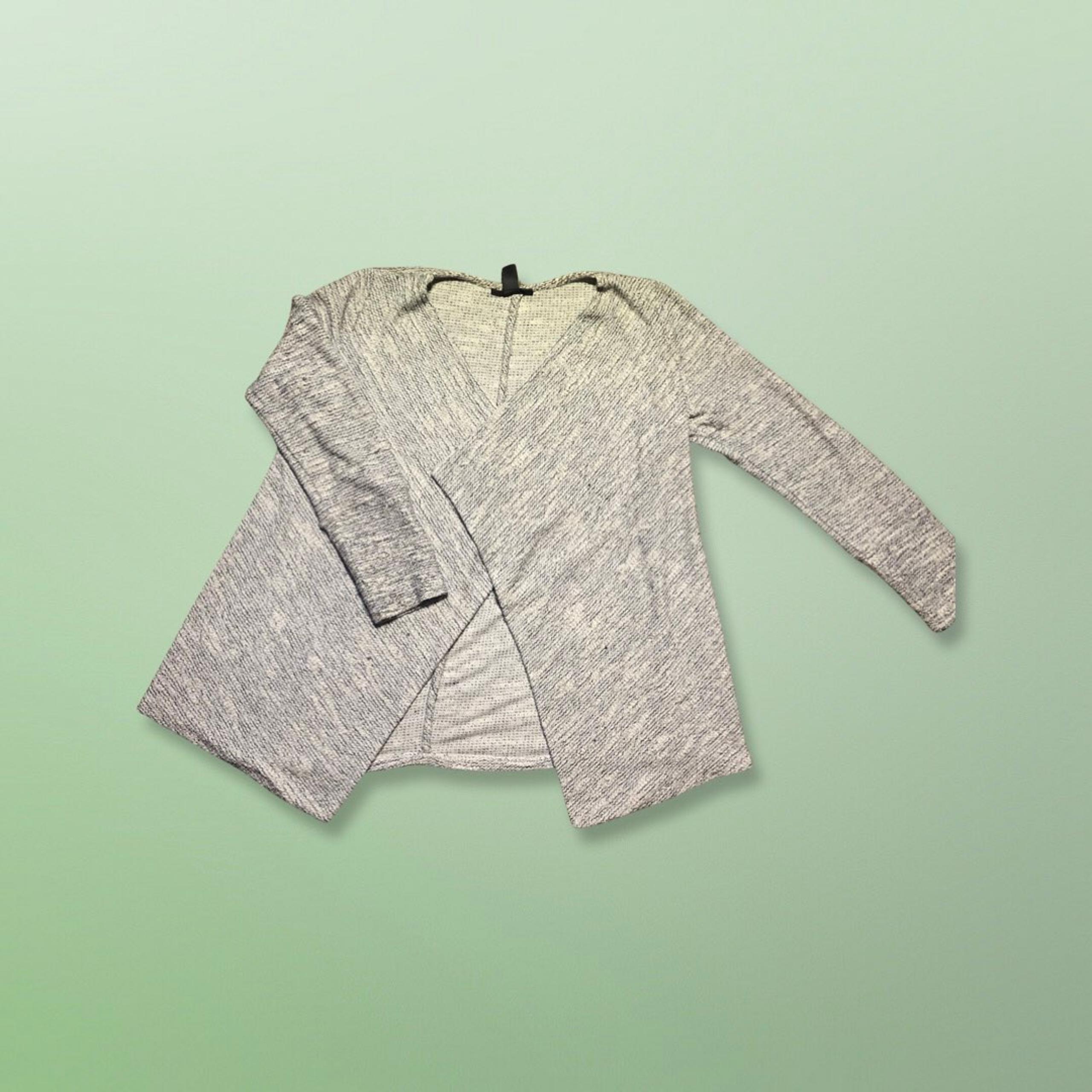 A Pea in the Pod Grey/White Maternity Cardigan-size M