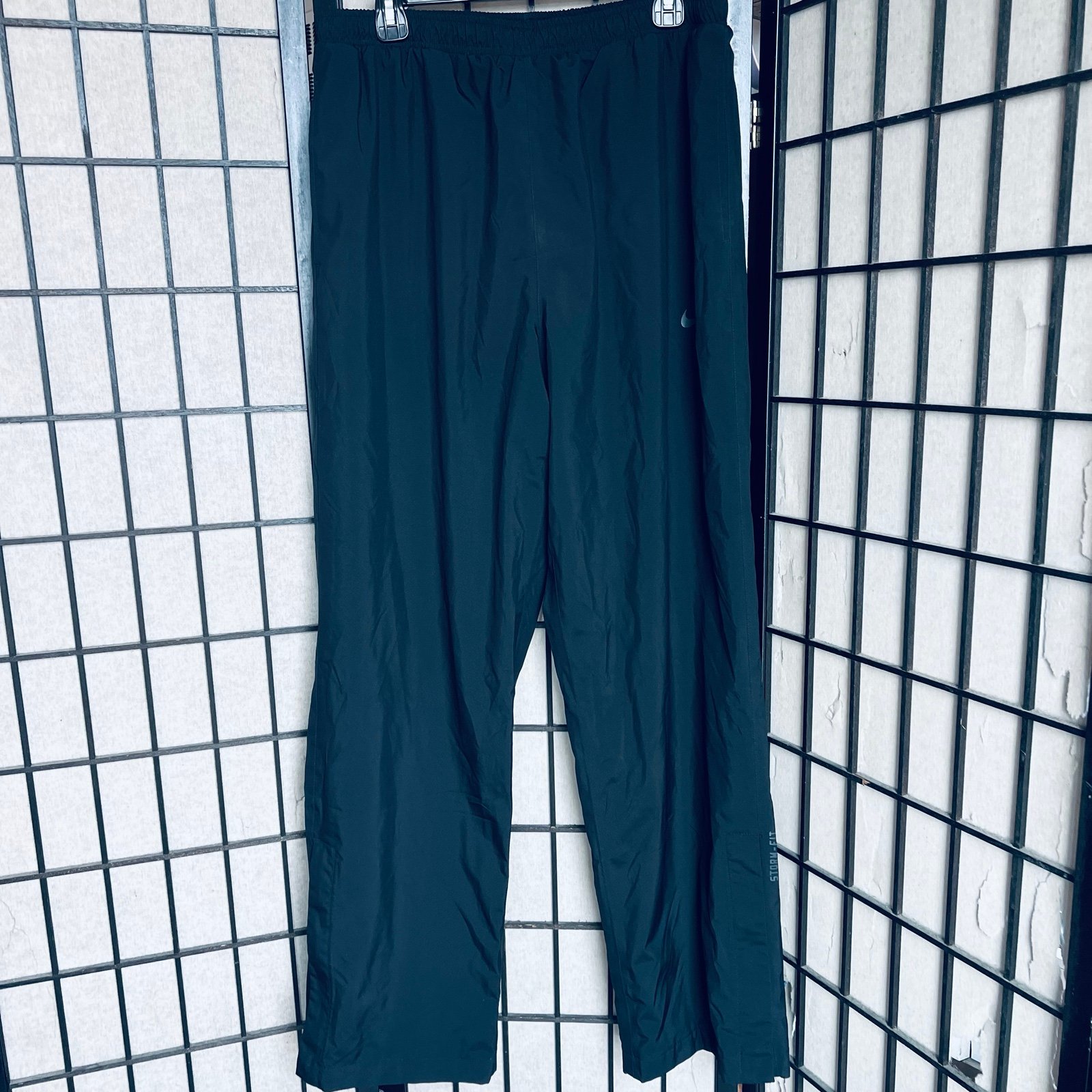 Nike Golf storm fit black windbreaker pants XL