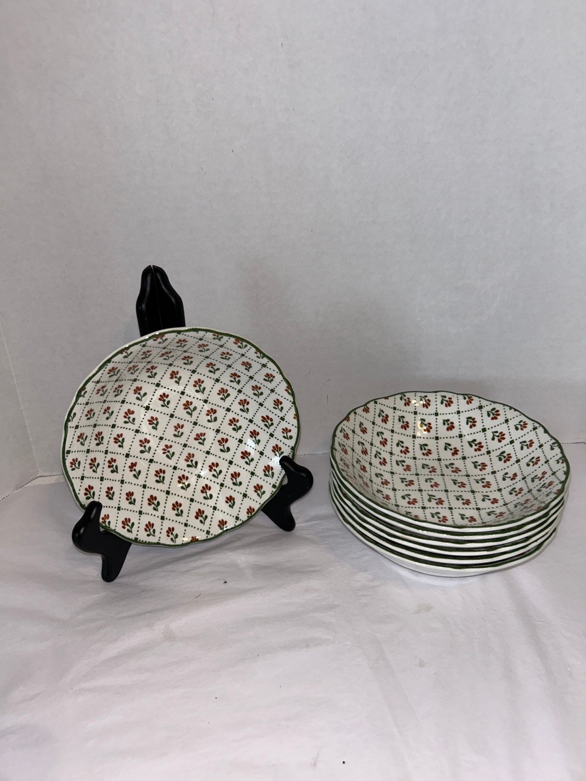 Johnson Brothers England Montpellier Soup/Cereal Bowls (7)
